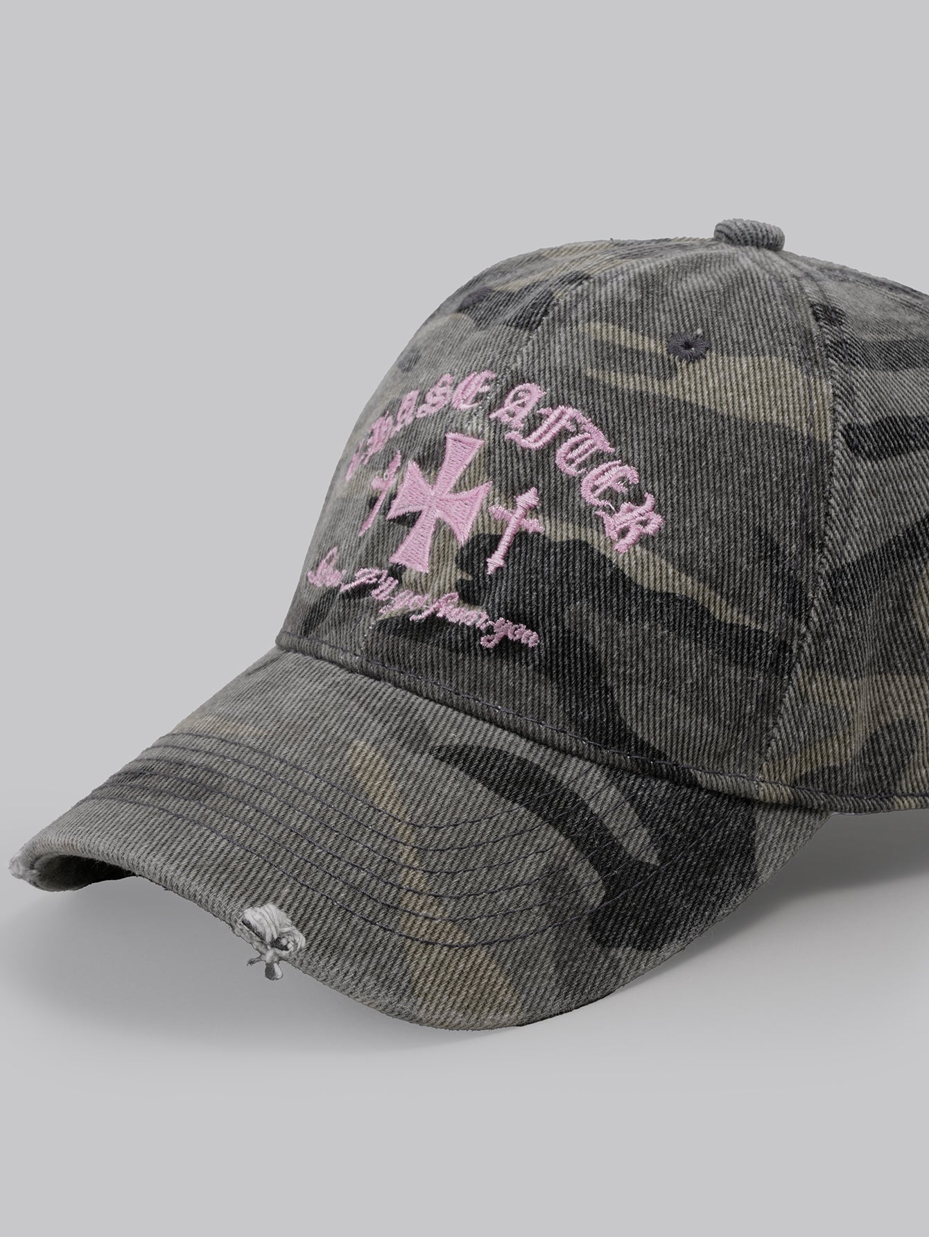 Retro Camo Cross Embroidery Unisex Baseball Cap