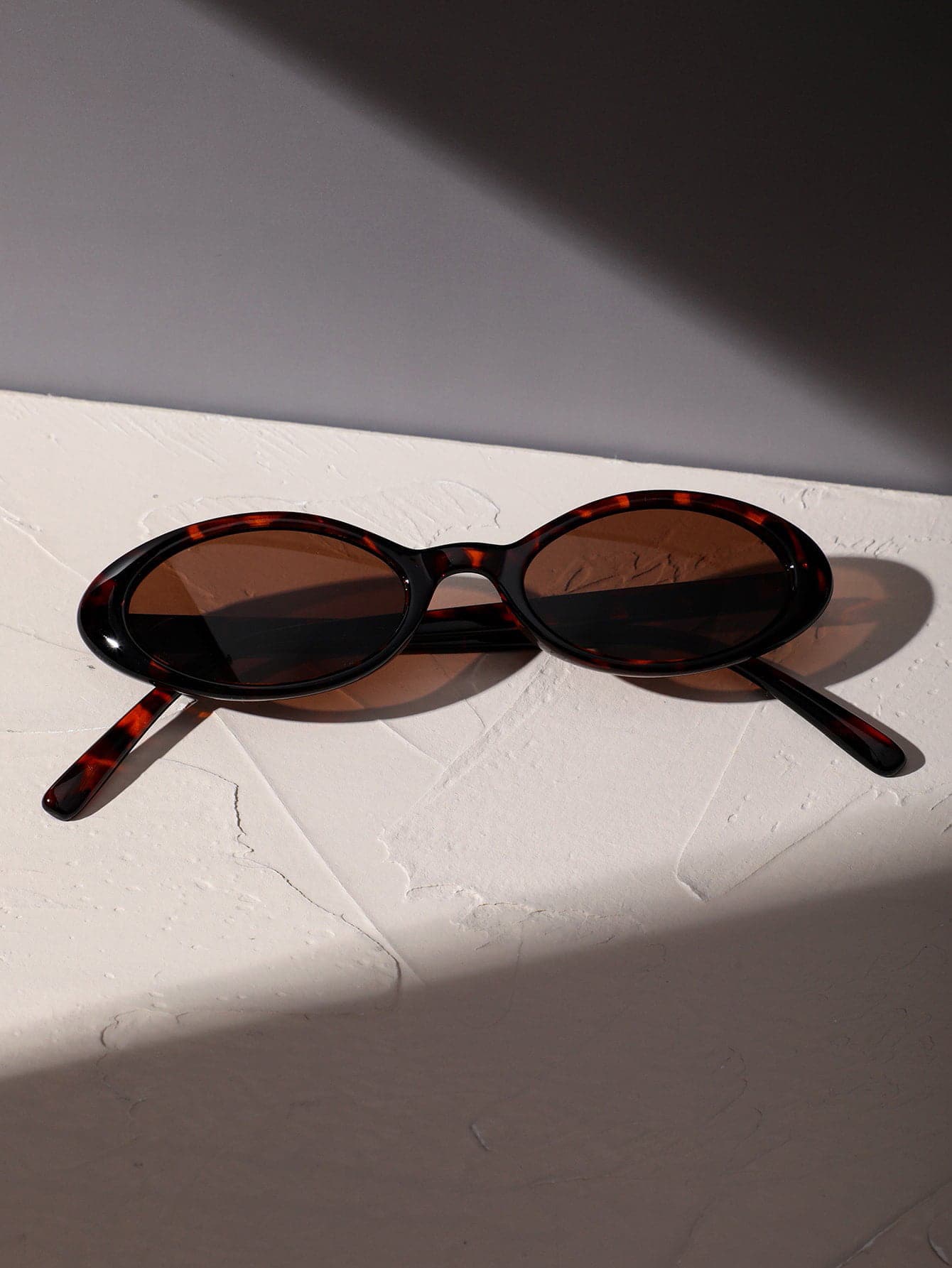 Classic Oval Leopard Print Fashion Glasses