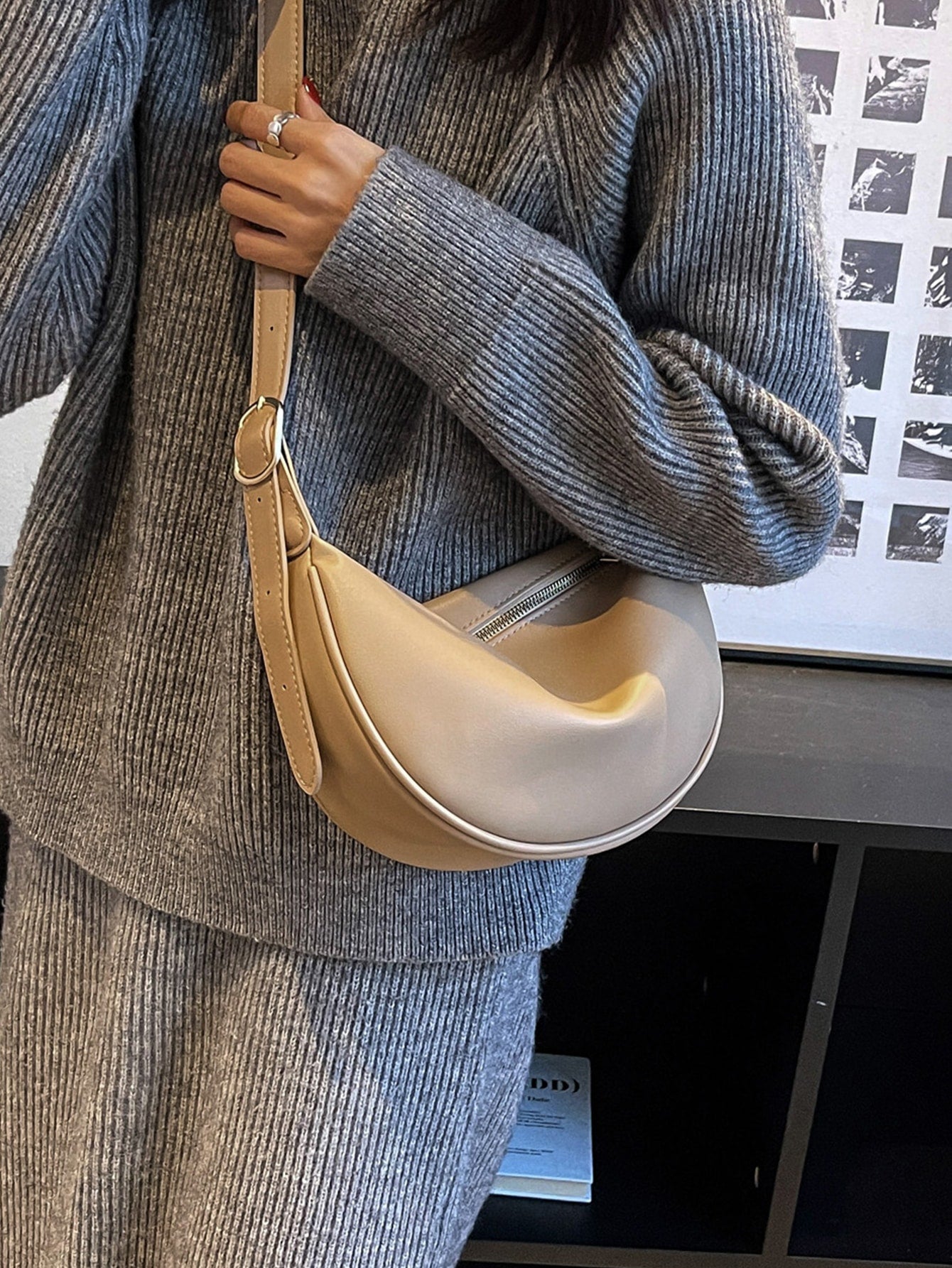 Minimalist Large Capacity Zipper Shoulder Saddle Bag