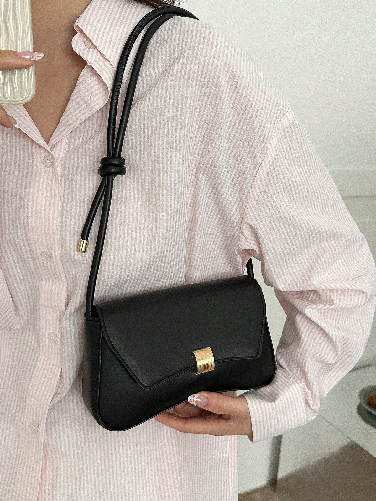 Retro Black Flap Bag with Vintage Knot Detail