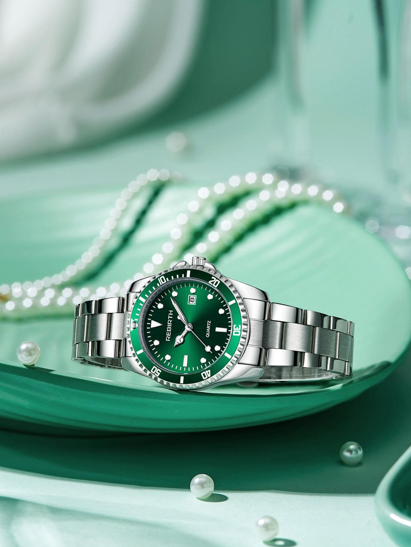 Rhinestone Round Dial Quartz Watch