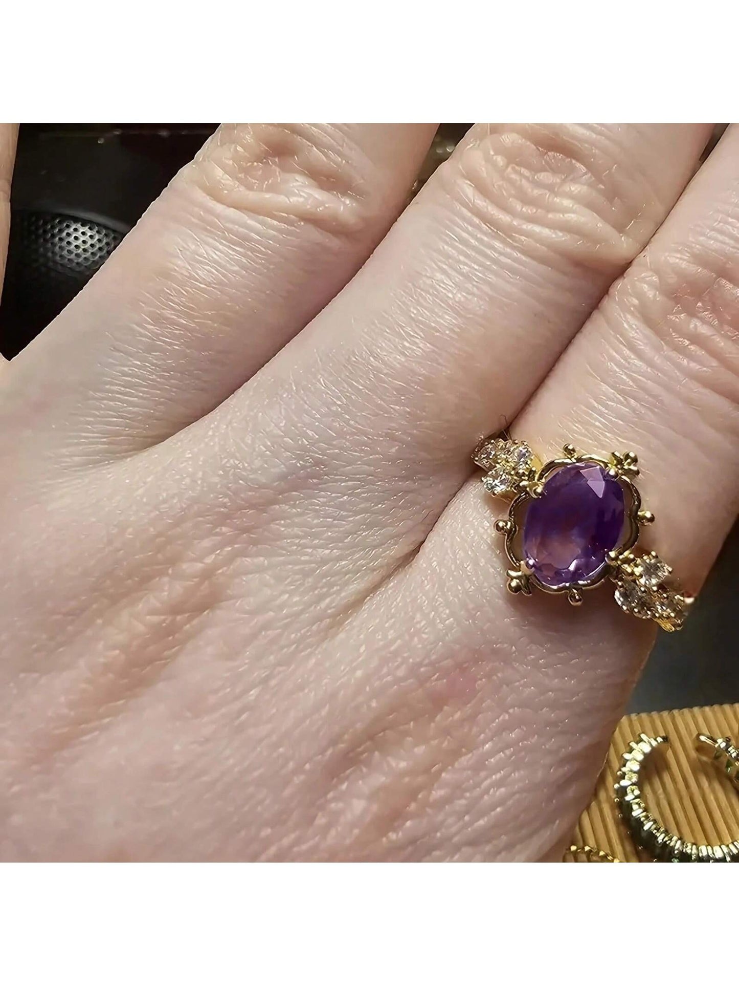 Elegant Purple Zirconia Egg-Shaped Promise Ring for Women