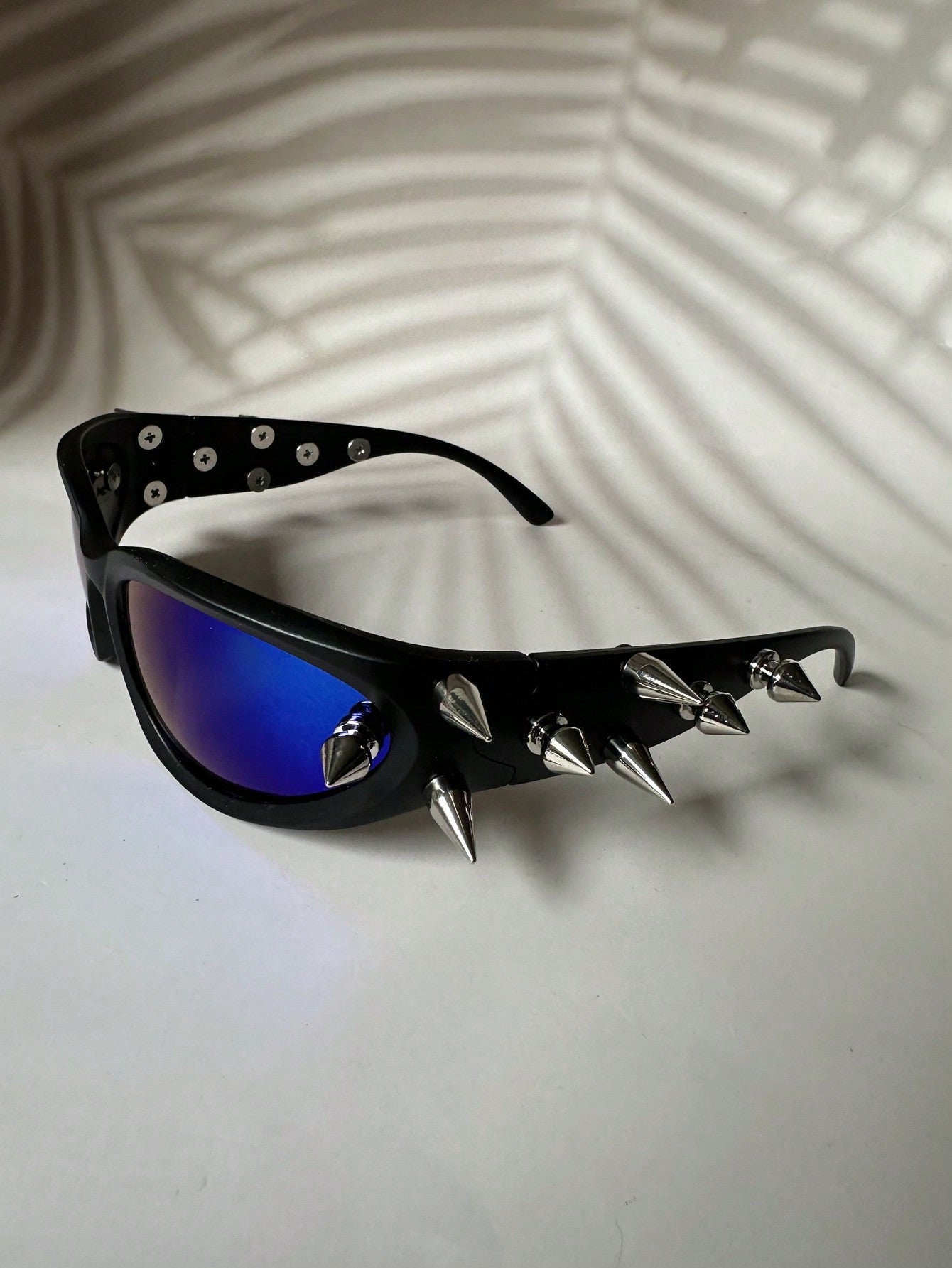 Retro Punk Rivet Small Frame Sci-Fi Designer Glasses