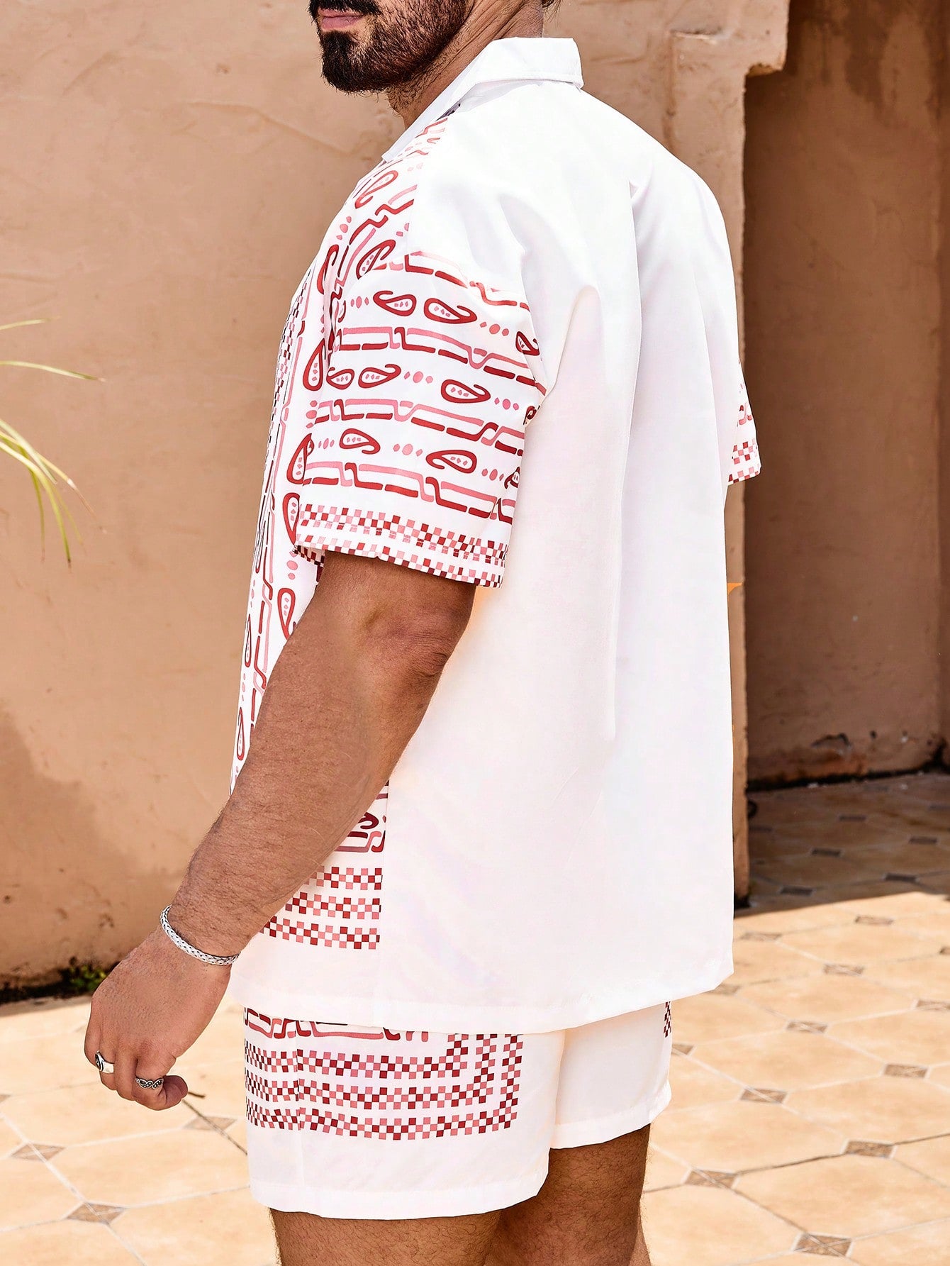 Men’s Geometric Print Hawaiian Shirt and Shorts Set