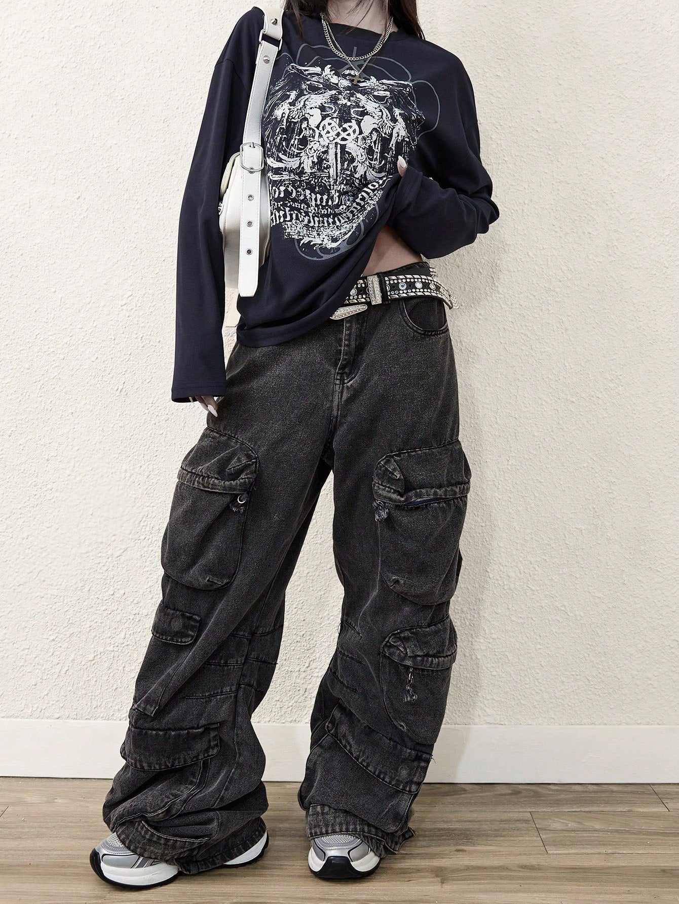 Gothic Print Cyber Y2K Round Neck Sweatshirt