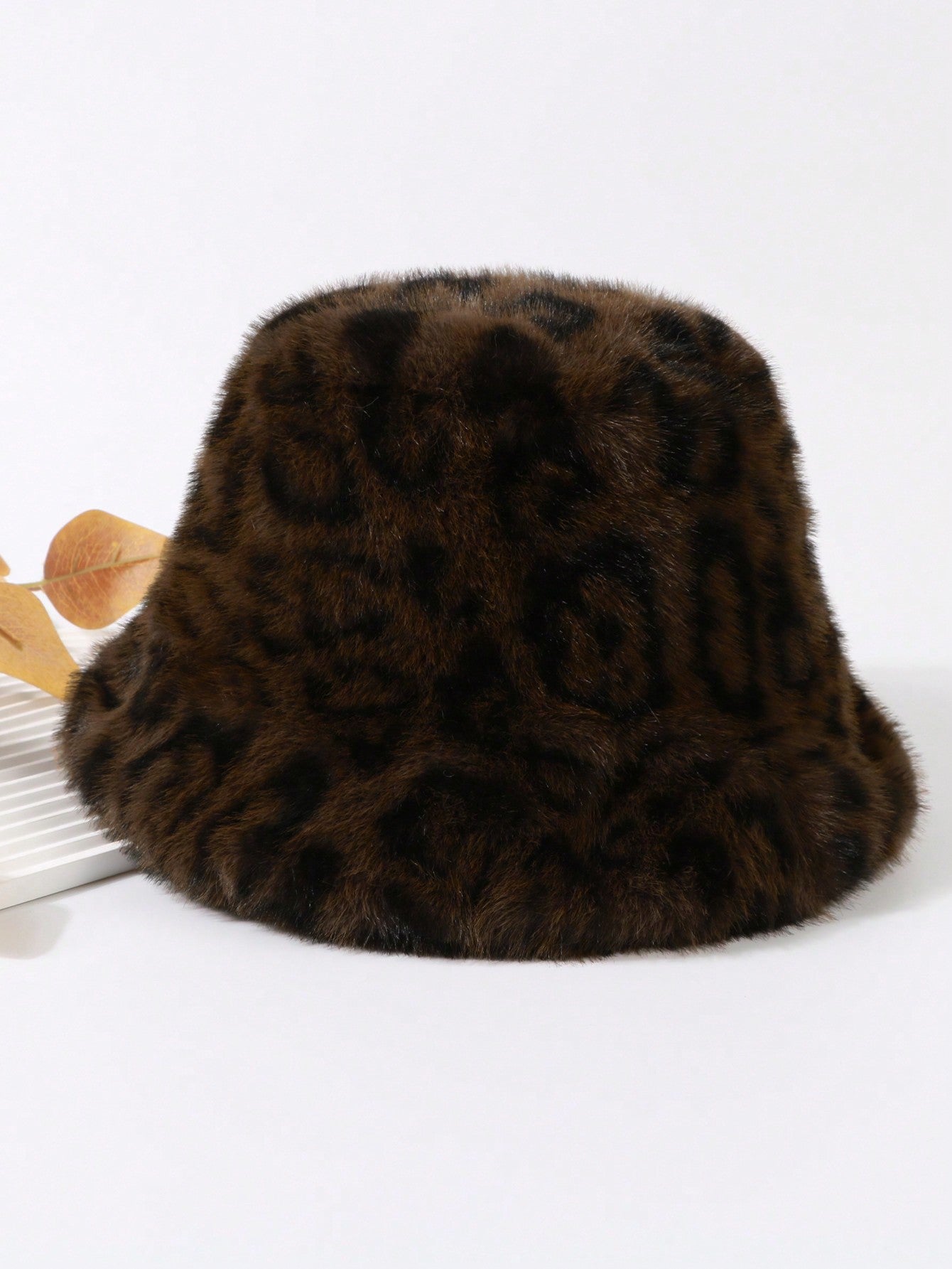 Women Leopard Print Fluffy Winter Bucket Hat
