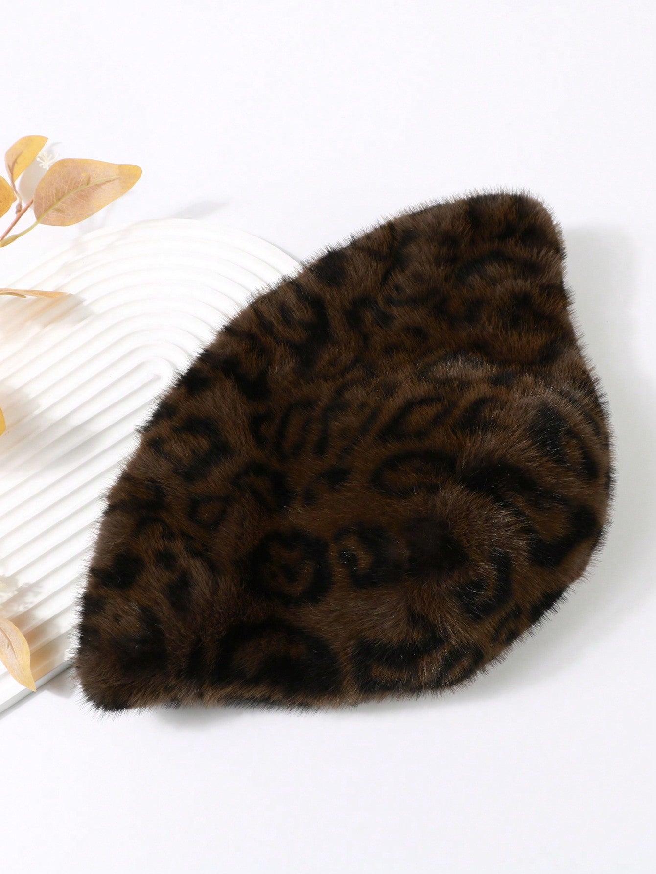 Women Leopard Print Fluffy Winter Bucket Hat