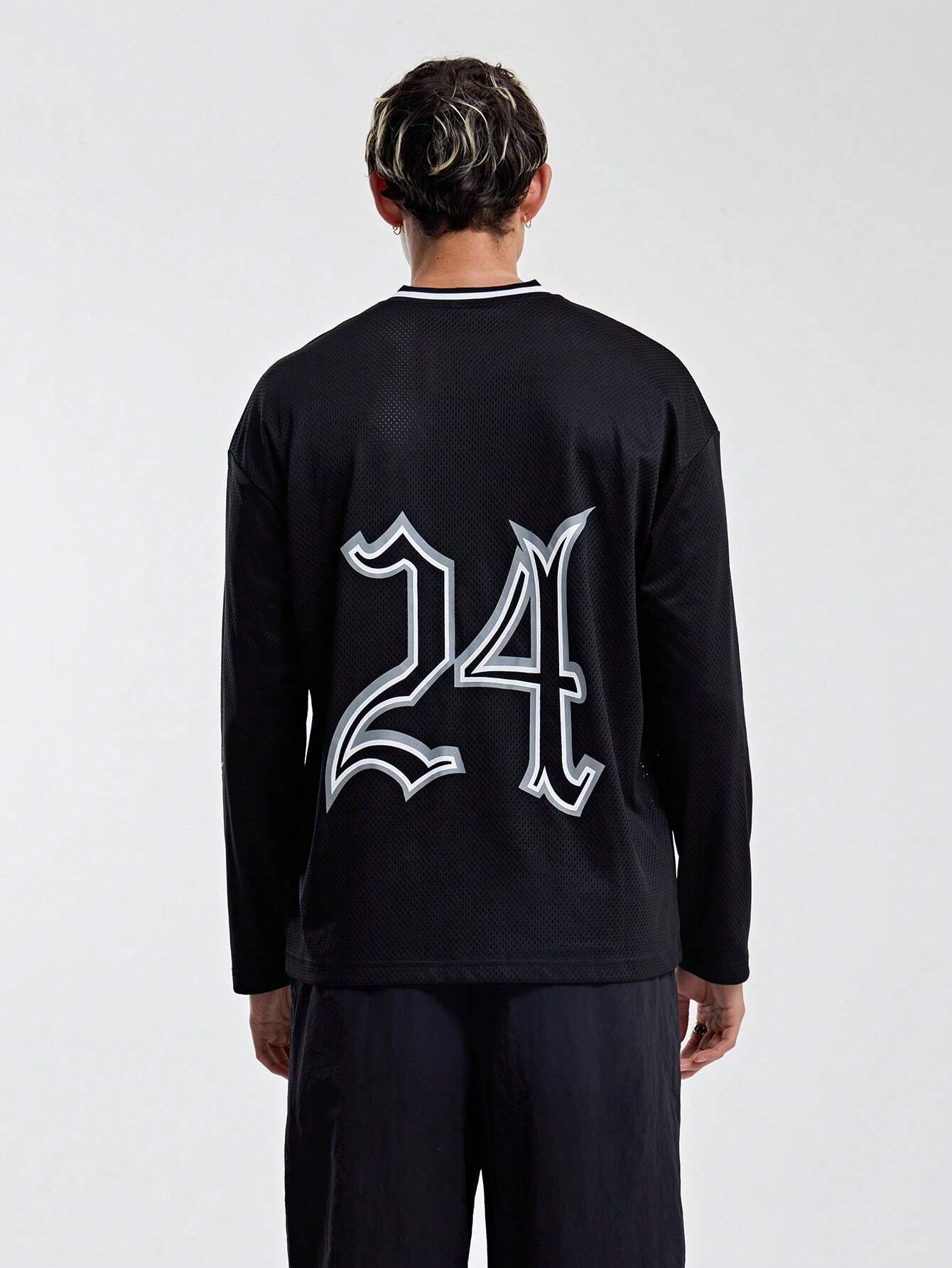 Oversized Graphic Slight V-Neck Jersey Top