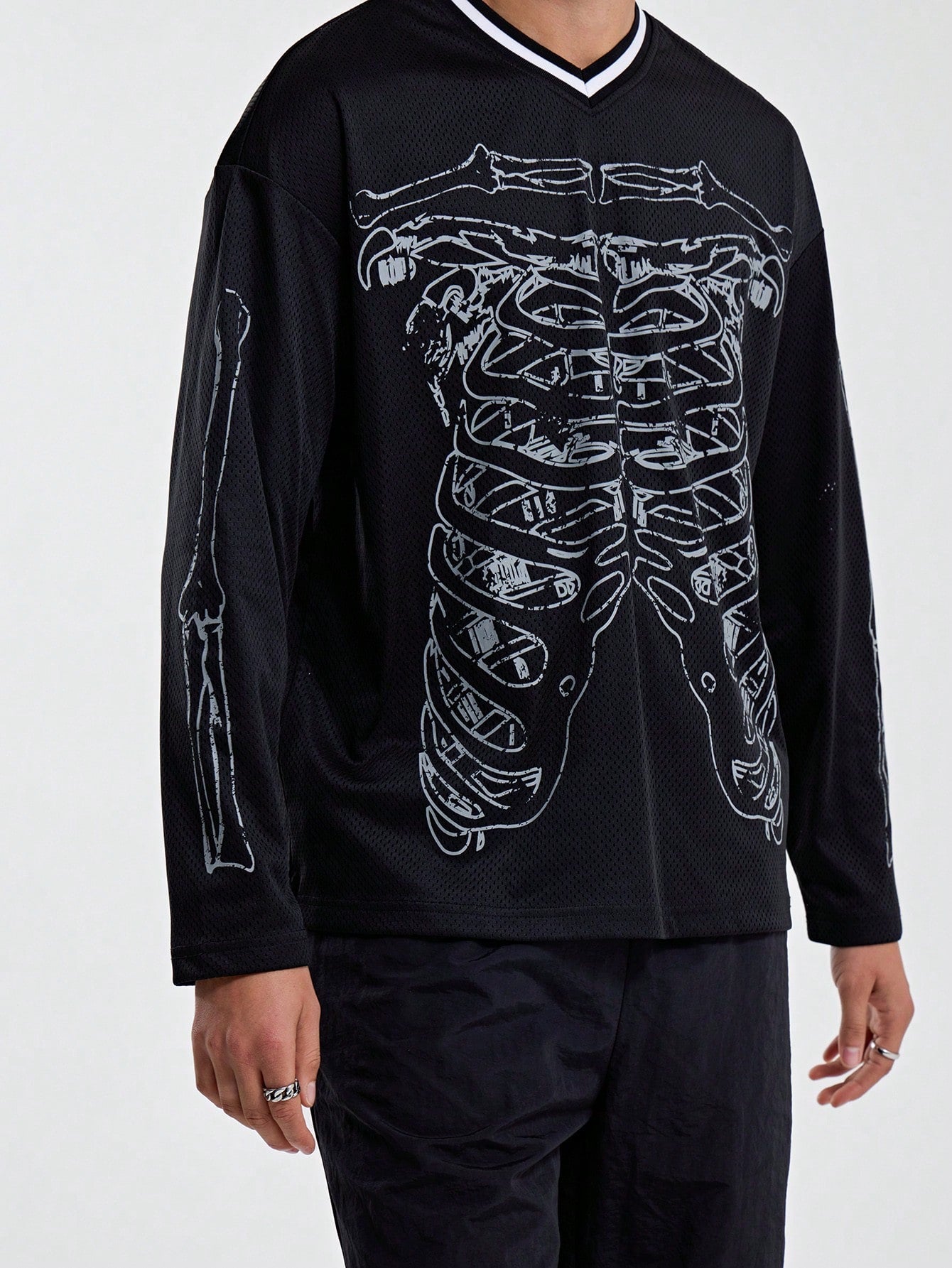 Oversized Graphic Slight V-Neck Jersey Top