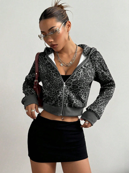 Chic Leopard Cropped Hoodie