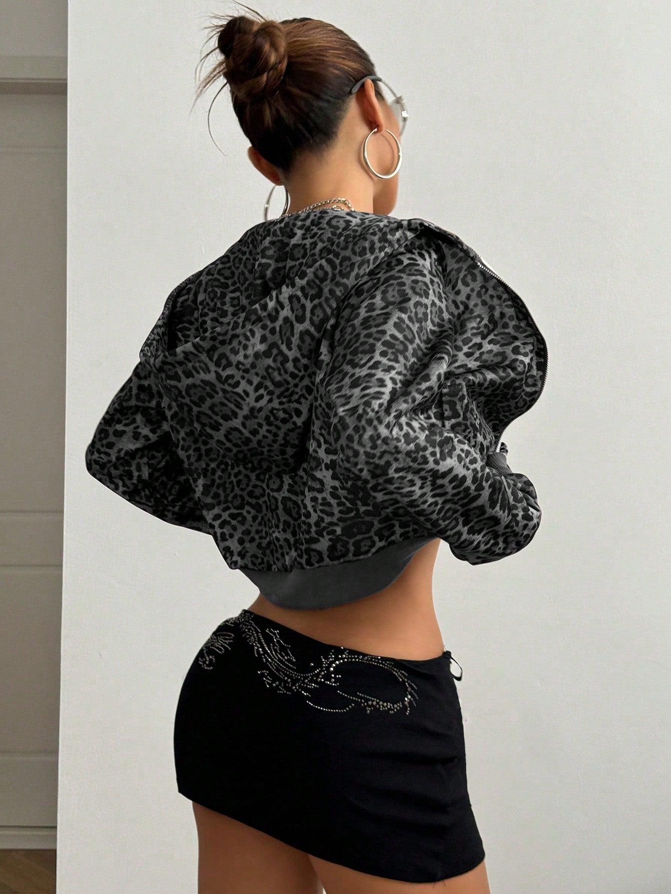 Chic Leopard Cropped Hoodie