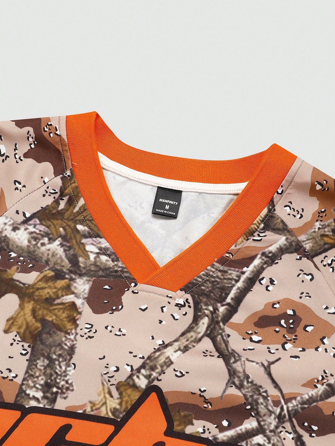 Streetrush Men's Avant-Garde Animal Print Half Sleeve V-Neck Jersey