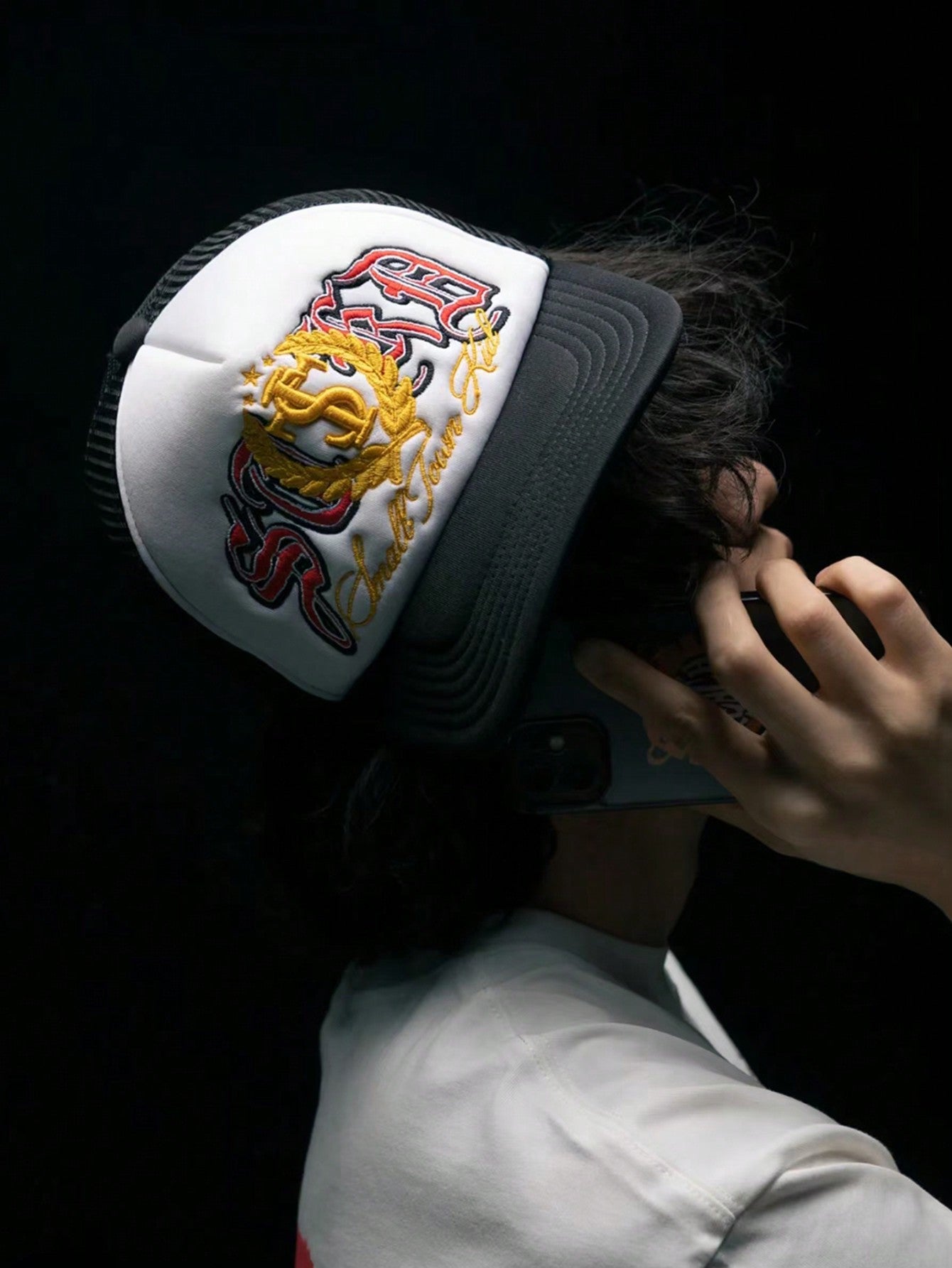 Badge Embroidery Mesh Trucker Snapback Baseball Cap