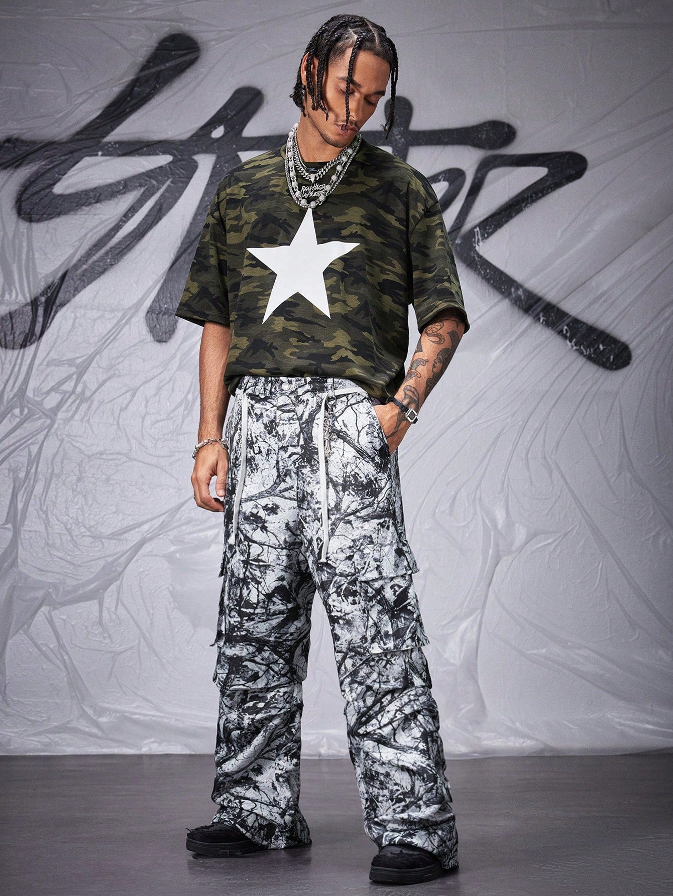 Manfinity Army Green Camo Star Print Loose Knit Jersey