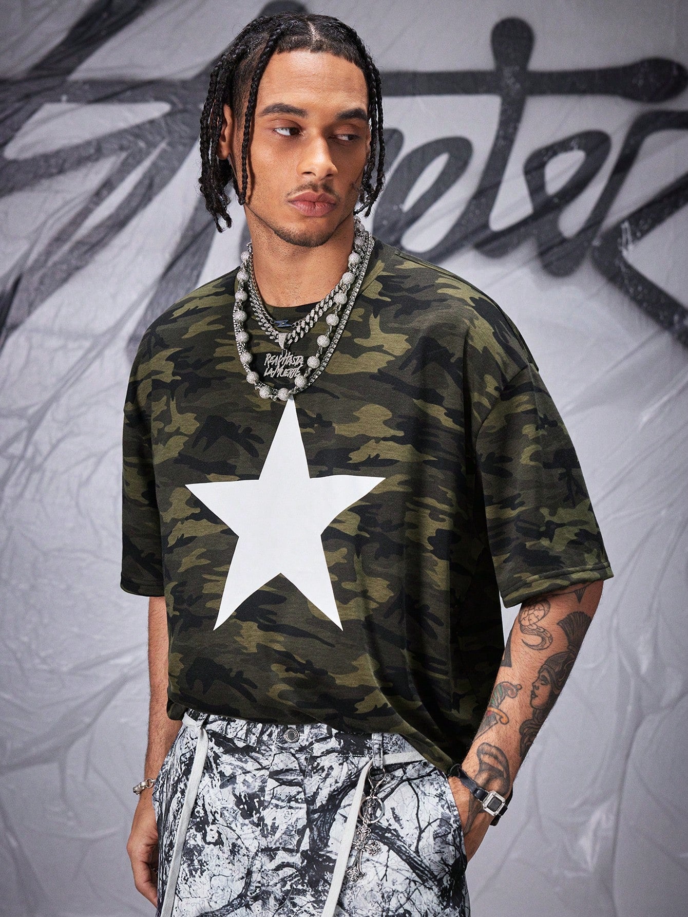 Manfinity Army Green Camo Star Print Loose Knit Jersey
