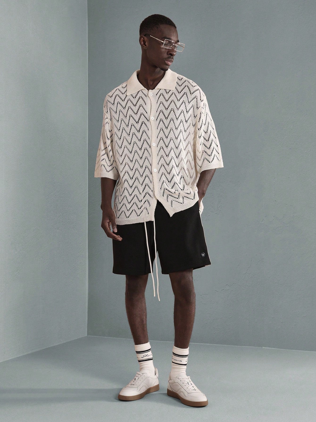 Men’s Luxury Chevron Crochet Knit Polo Resort Shirt
