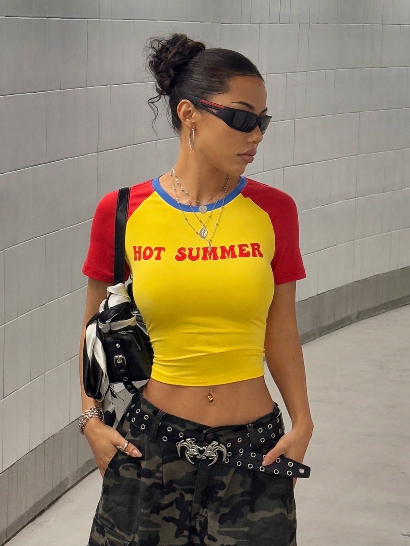 StreetHx Retro Blokecore Fitted Crop Top Tee