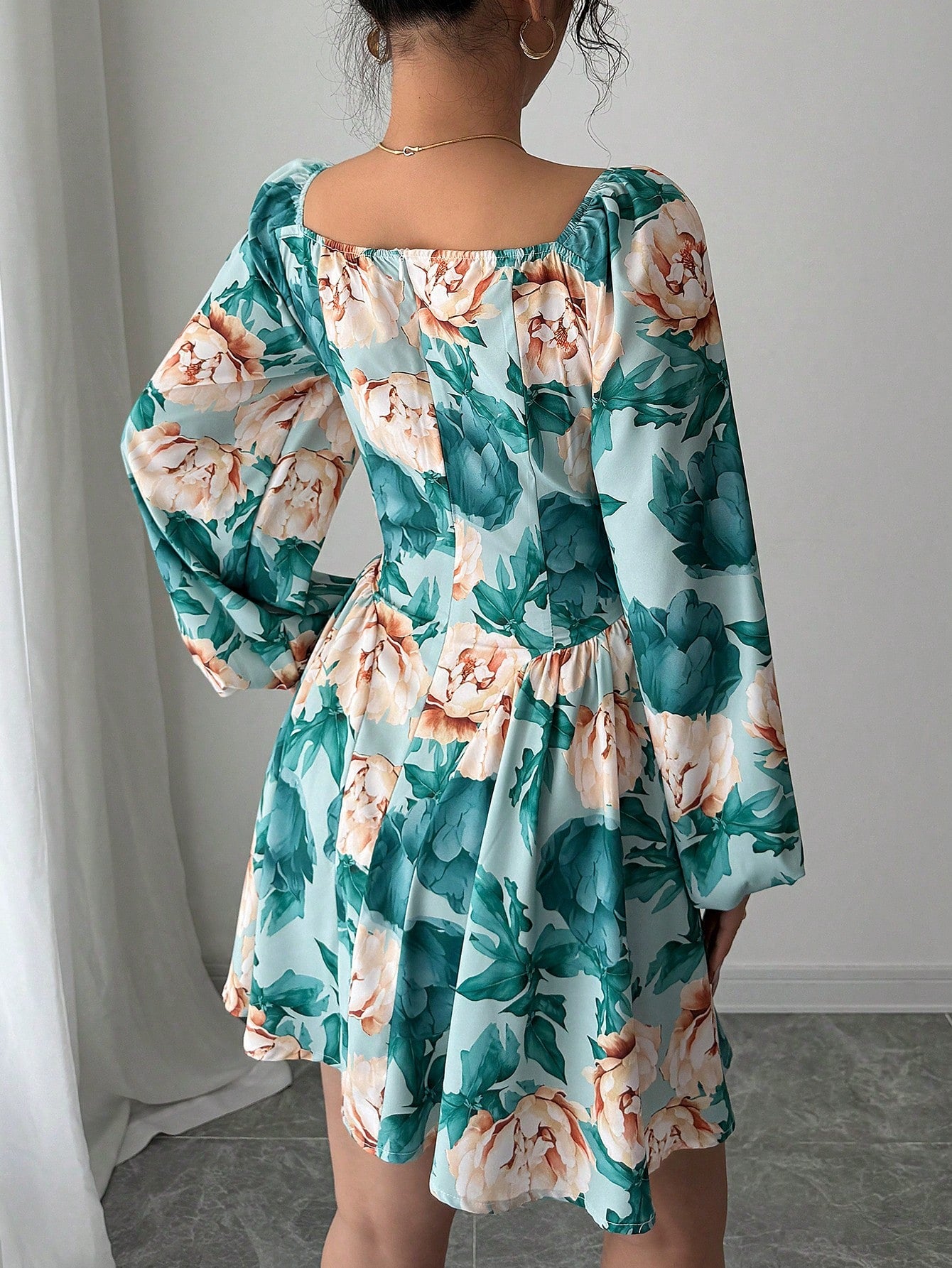 Romantic Floral Square Neck Mini Dress for Valentine's Day