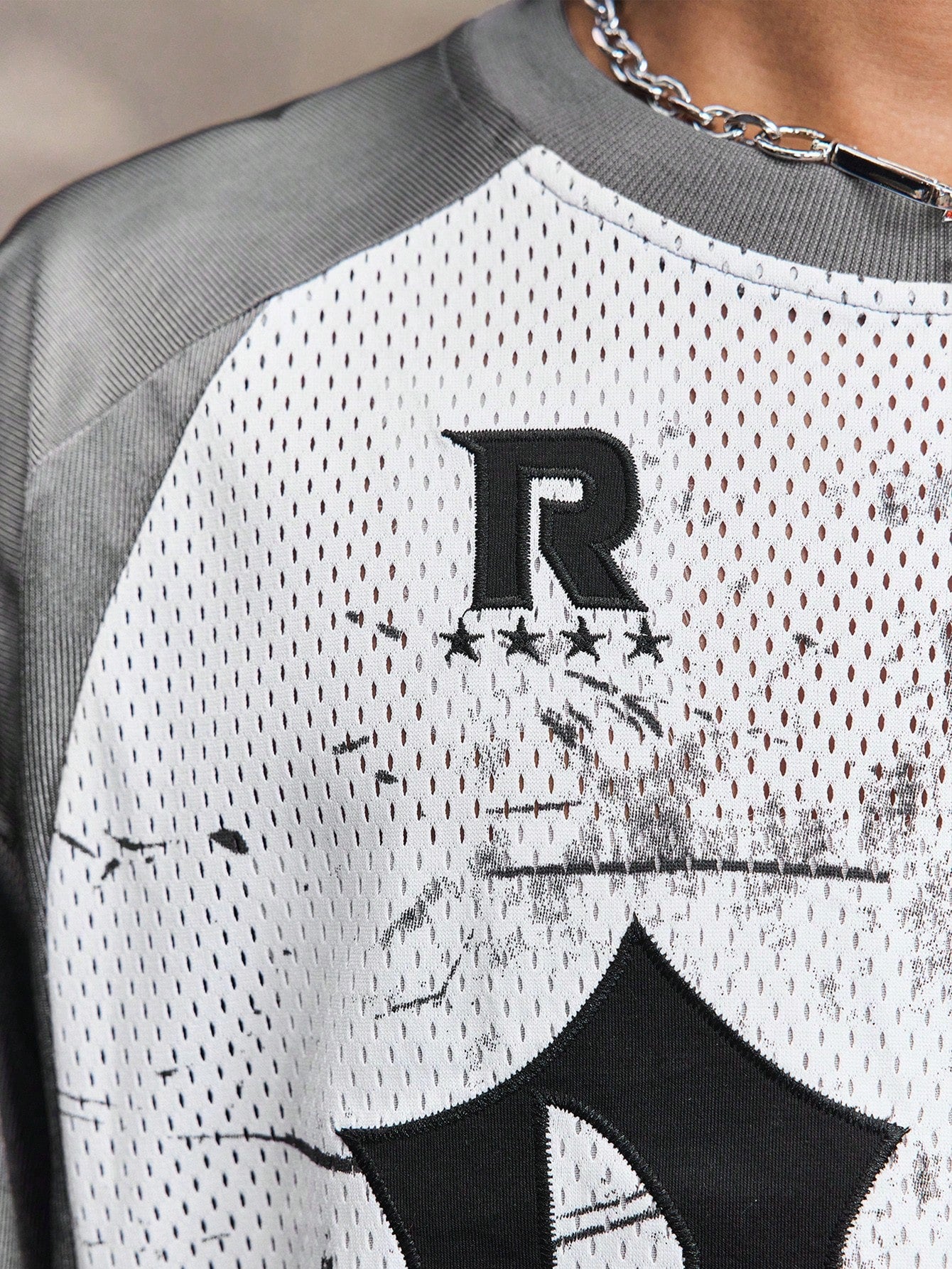 White Round Animal Letter & Slogan Hip-Hop Streetwear Neck Jersey