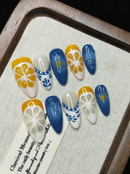 Handmade Floral Cat Eye Press-On Nails