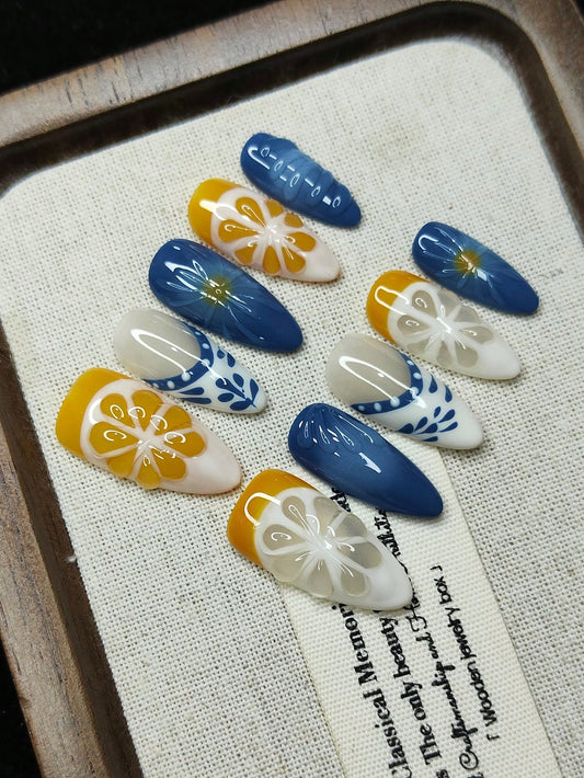Handmade Floral Cat Eye Press-On Nails