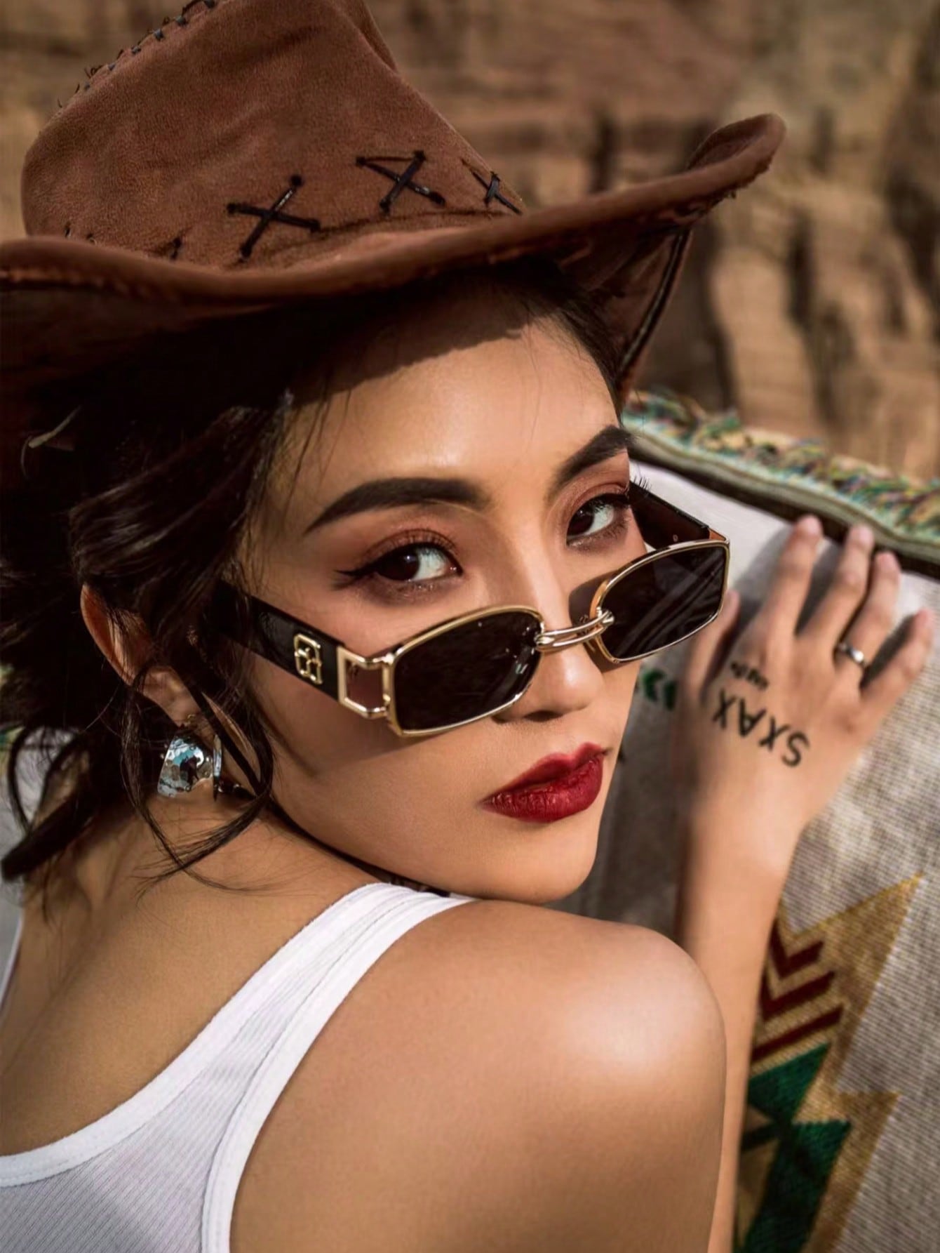 Retro Personalized Women's Fashion Decorative Glasses