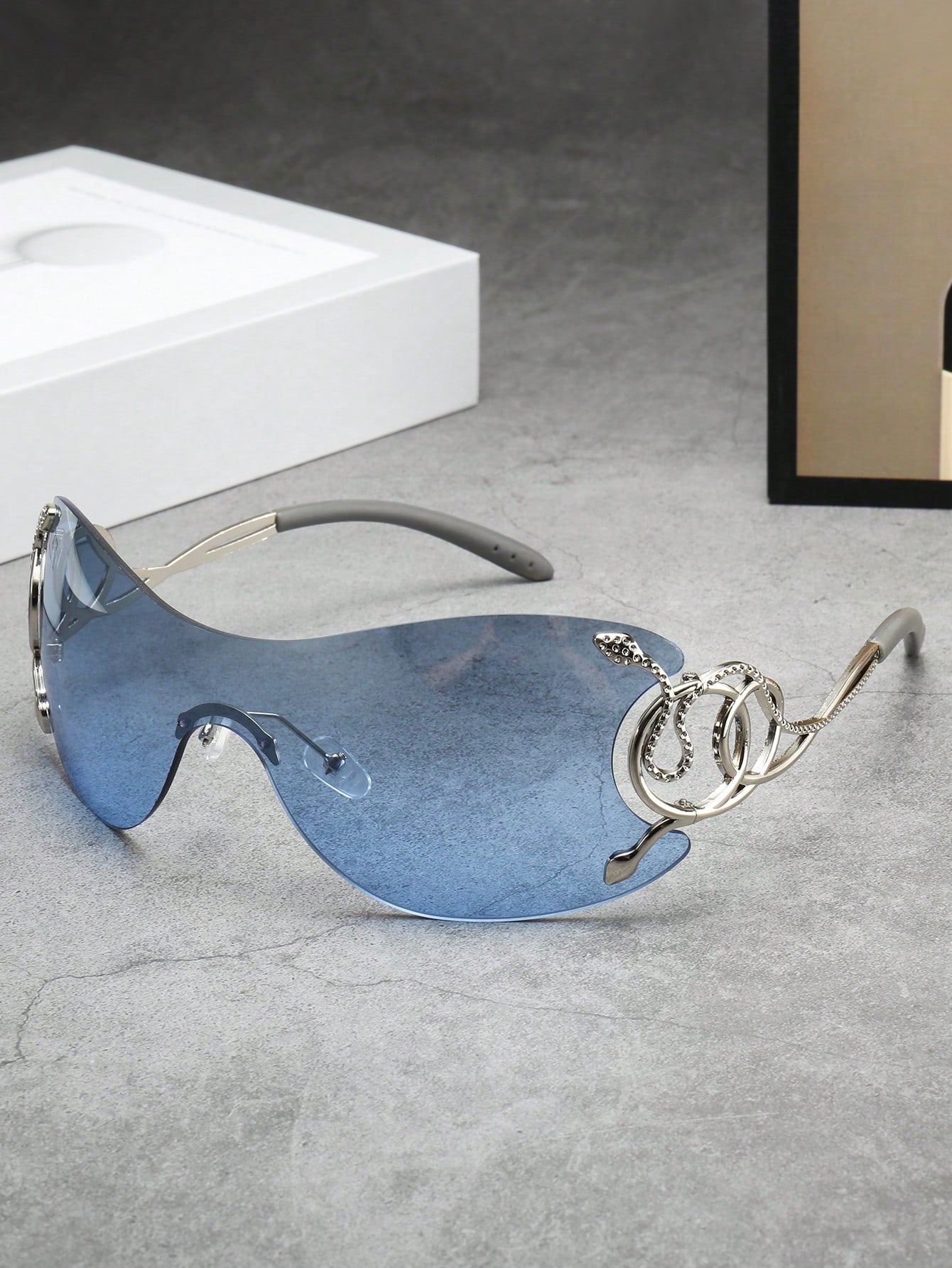 Women’s Y2K Fashion Glasses with Silver Snake Detail