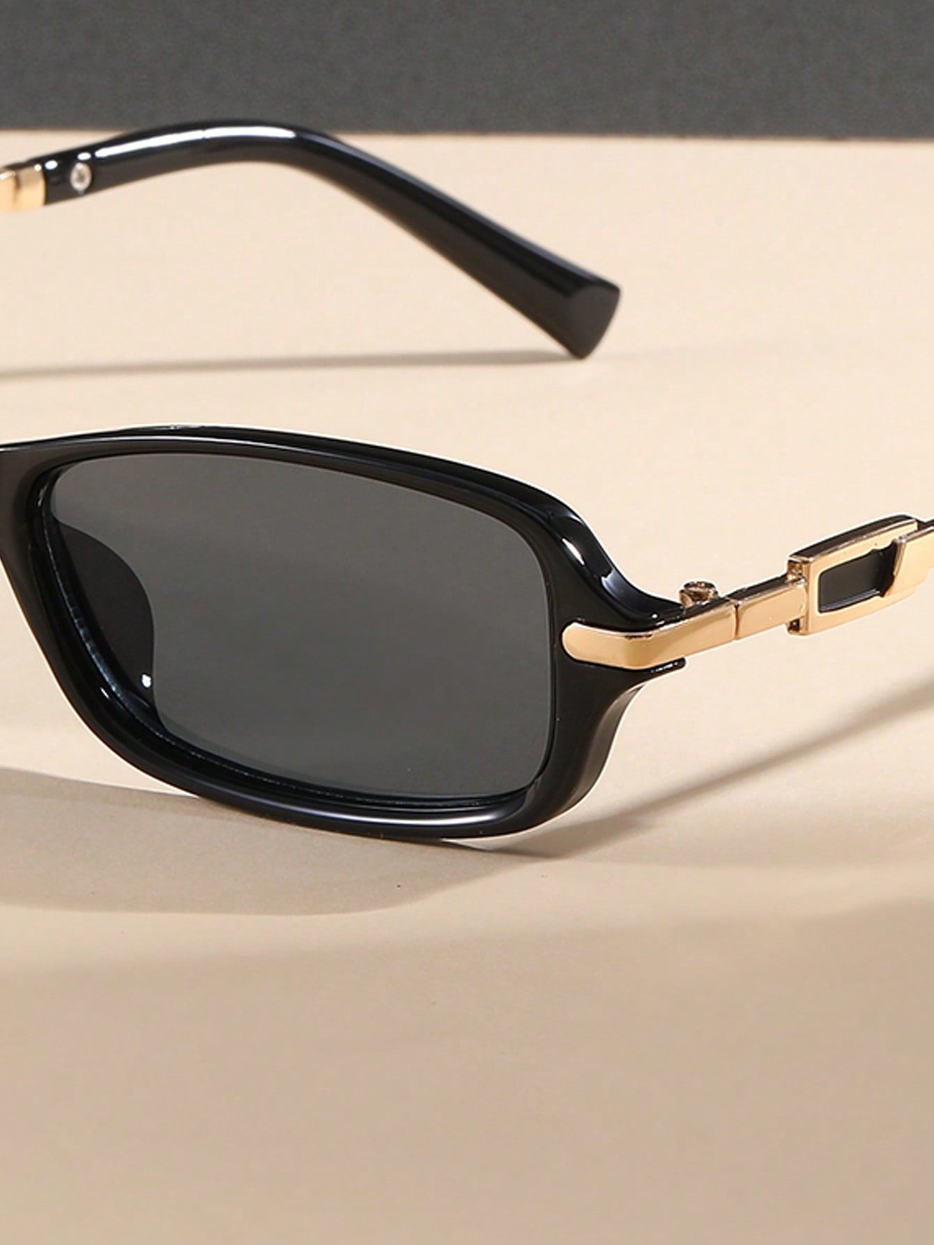 Retro Small Frame Cat Eye Glasses with Metal Legs
