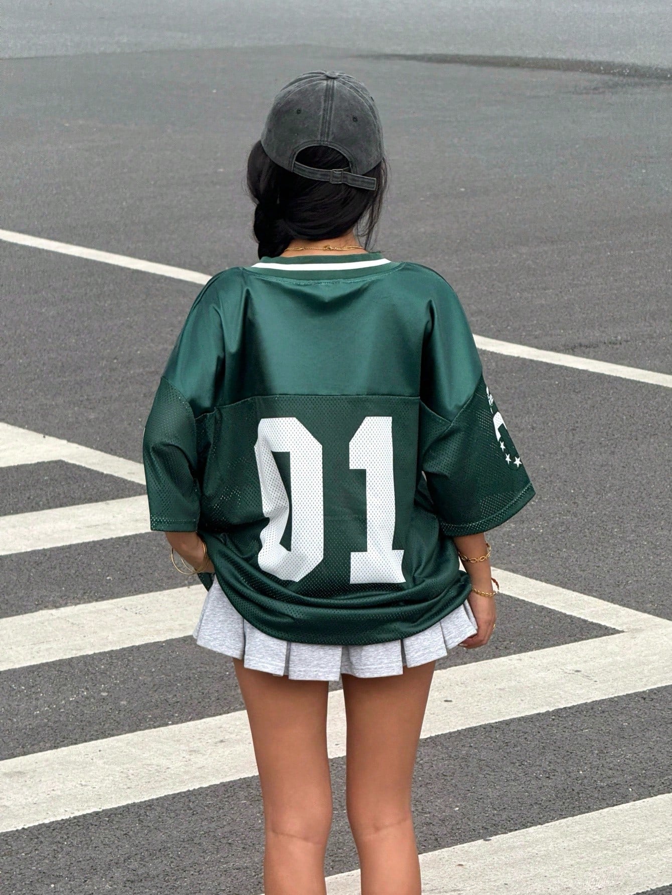 Muchica Sports Color-Block Loose V-Neck Short Sleeve Knitted Mesh Jersey