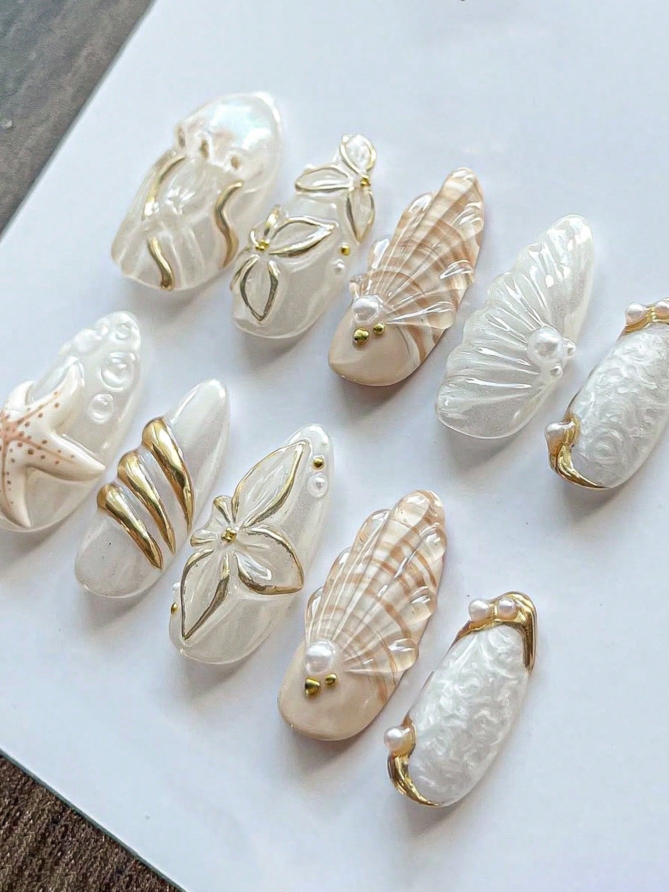 Handmade Almond Gradient Floral Gold Foil Press-On Nails