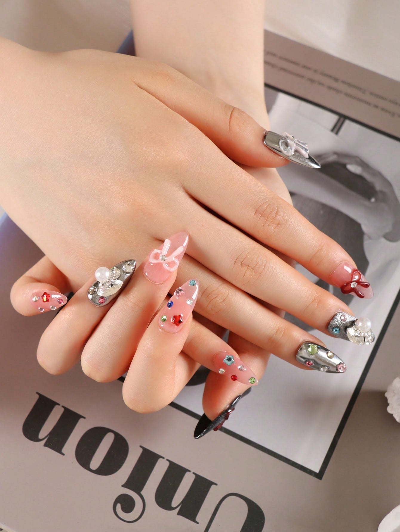 10pcs Bow Tie & Stars Silvery Pink Press On Nails