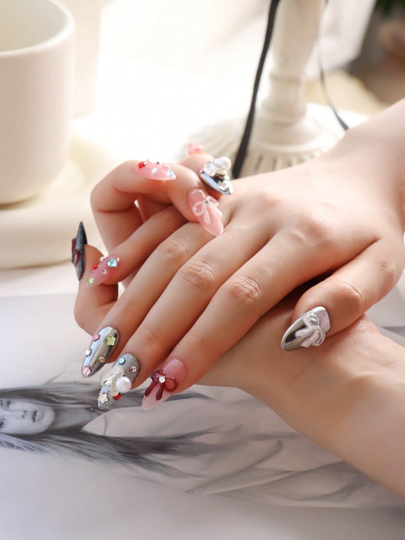 10pcs Bow Tie & Stars Silvery Pink Press On Nails