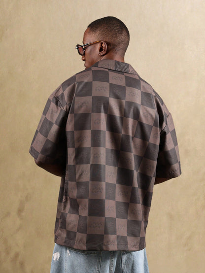 Relaxed Fit Checkered Logo Short Sleeve Shirt