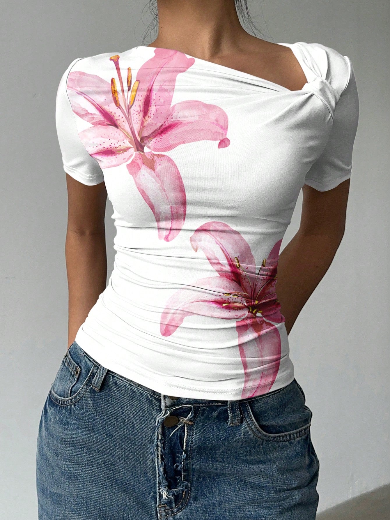 Gaze Ruched Asymmetric Floral Short Sleeve Tee