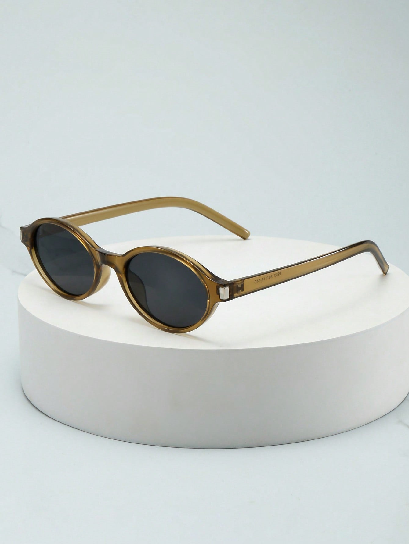 Oval Cat Eye Minimalist Fashion Sunglasses