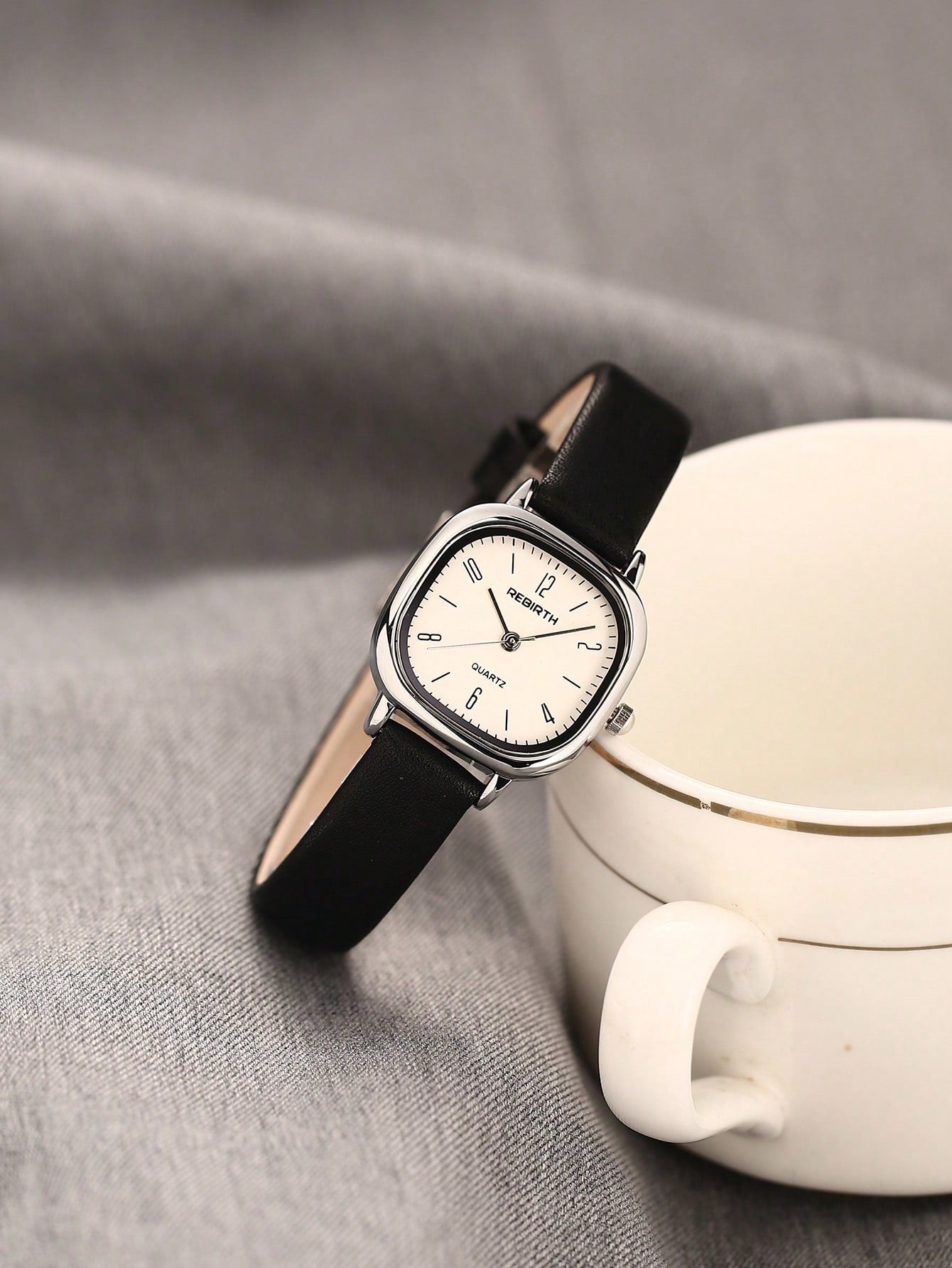 REBIRTH Women's Minimalist Casual Leather Strap Watch