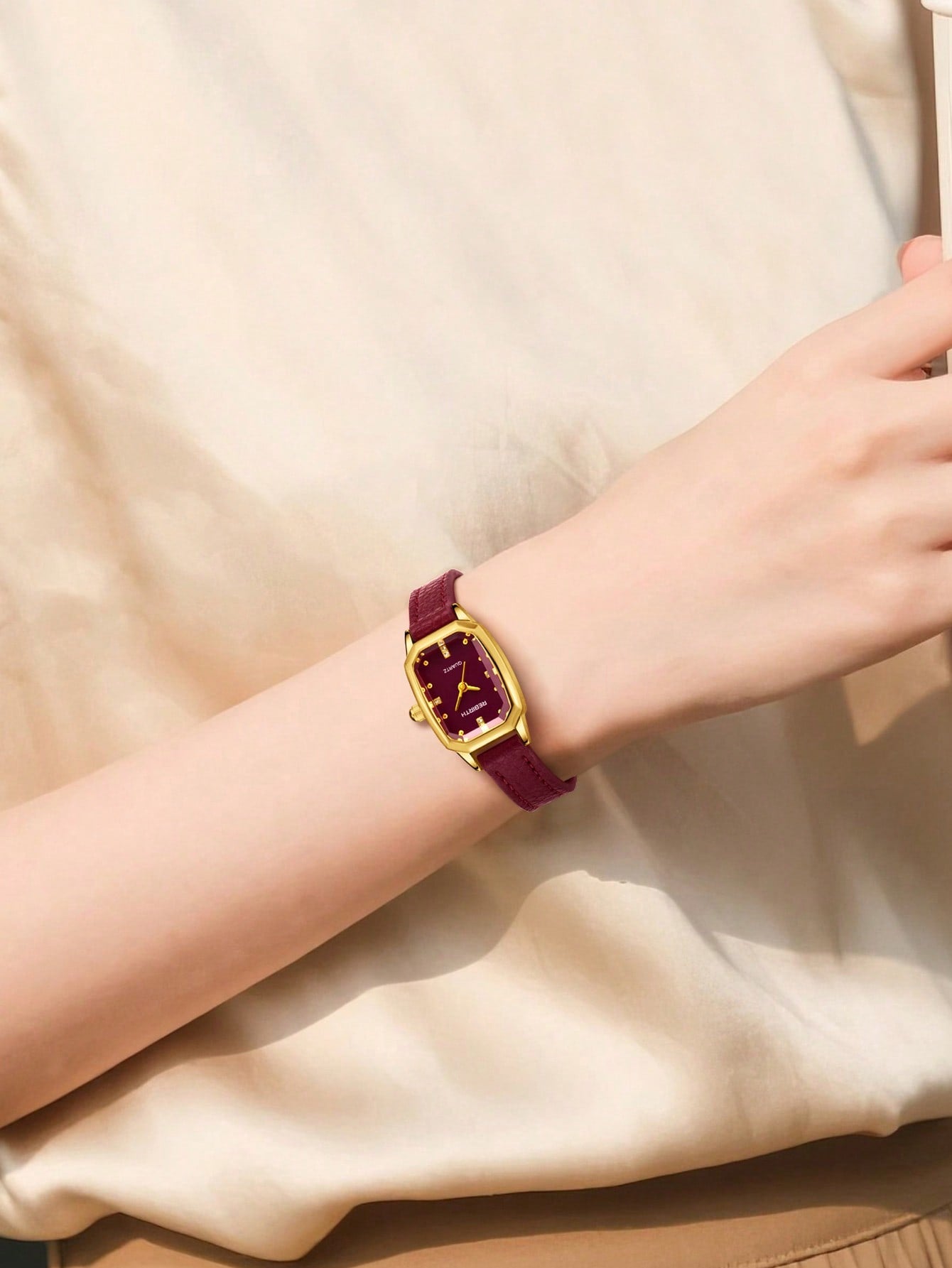 Women's Retro College Style Quartz Wrist Watch