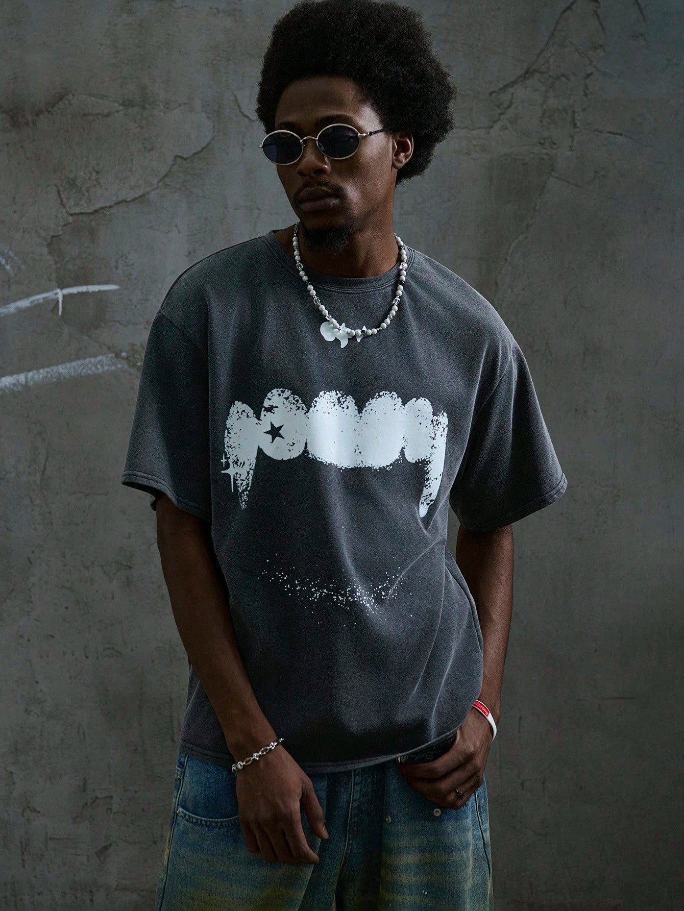 Men's Distressed Vampire Fang Splatter Streetwise Tee