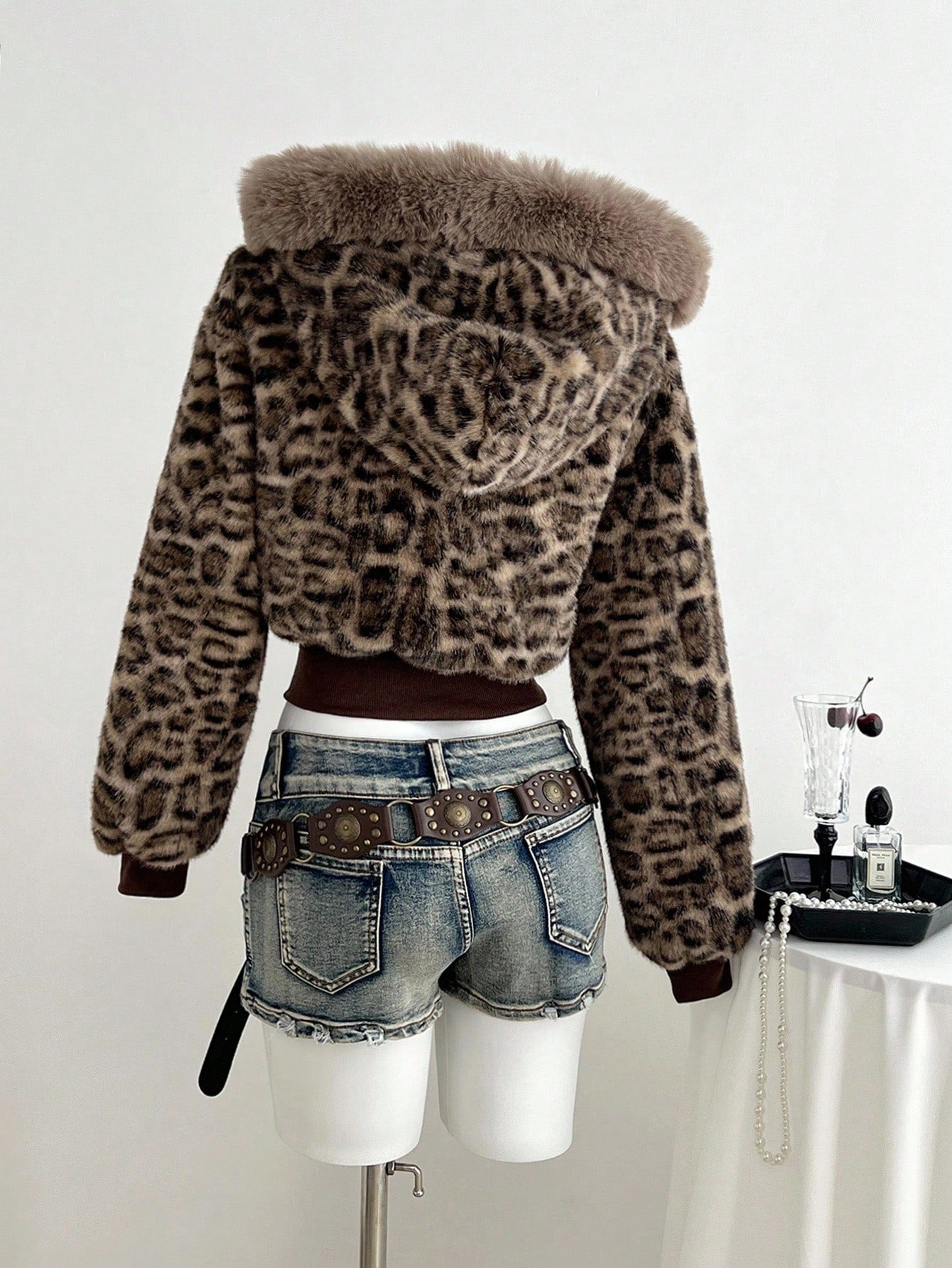 Women's Leopard Fuzzy Faux Fur Collar Zip Hoodie