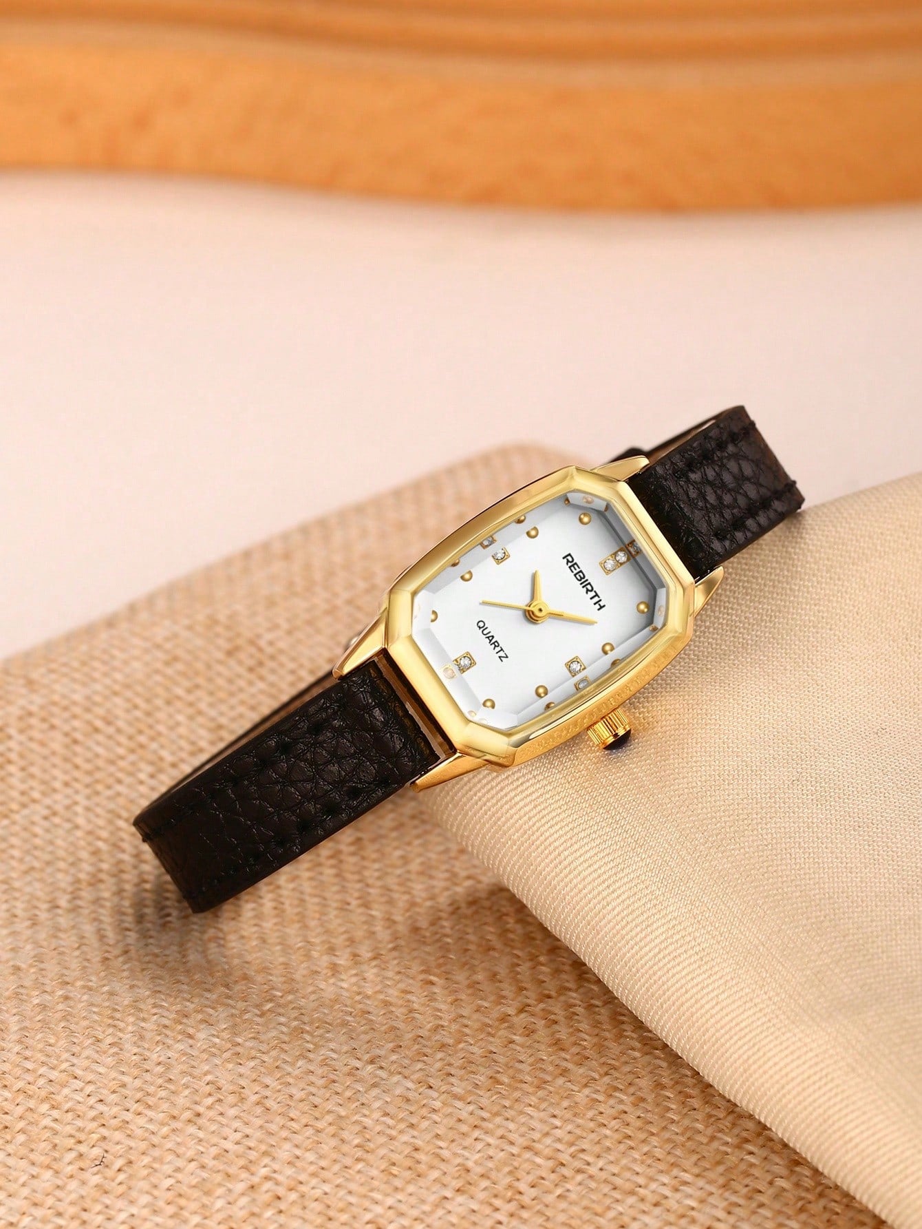 Women's Retro College Style Quartz Wrist Watch