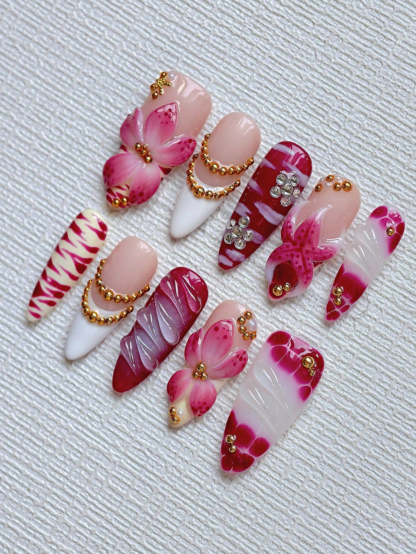 10pcs Mermaid 3D Starfish & Brown Gradient Almond Nails