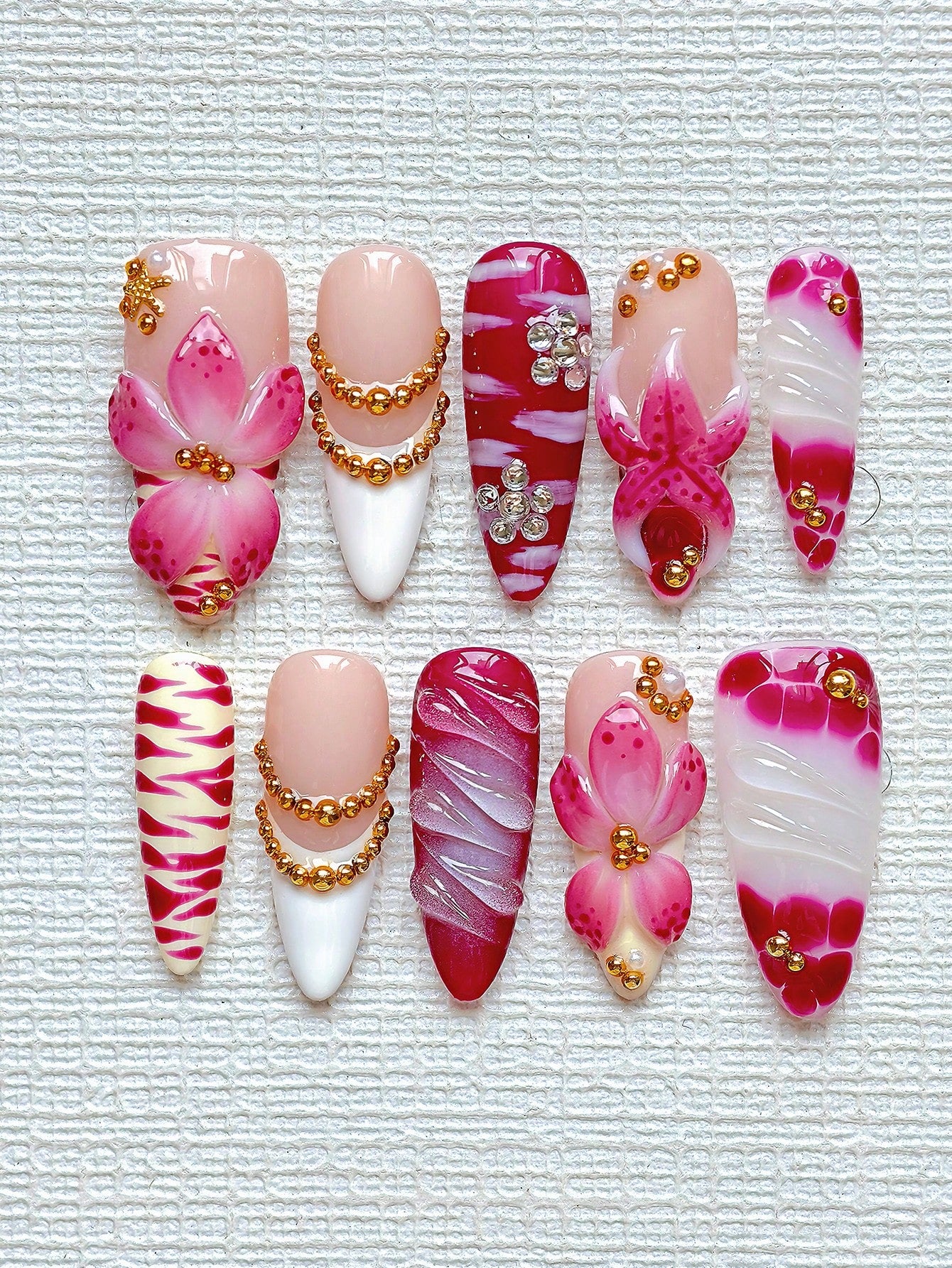 10pcs Mermaid 3D Starfish & Brown Gradient Almond Nails