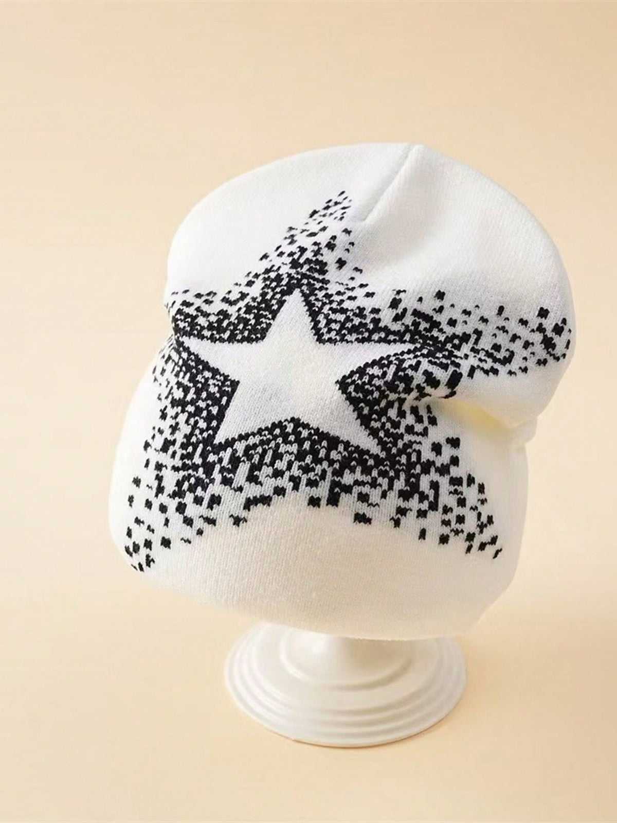 Women's Black Star Knitted Beanie Stylish Winter Hat
