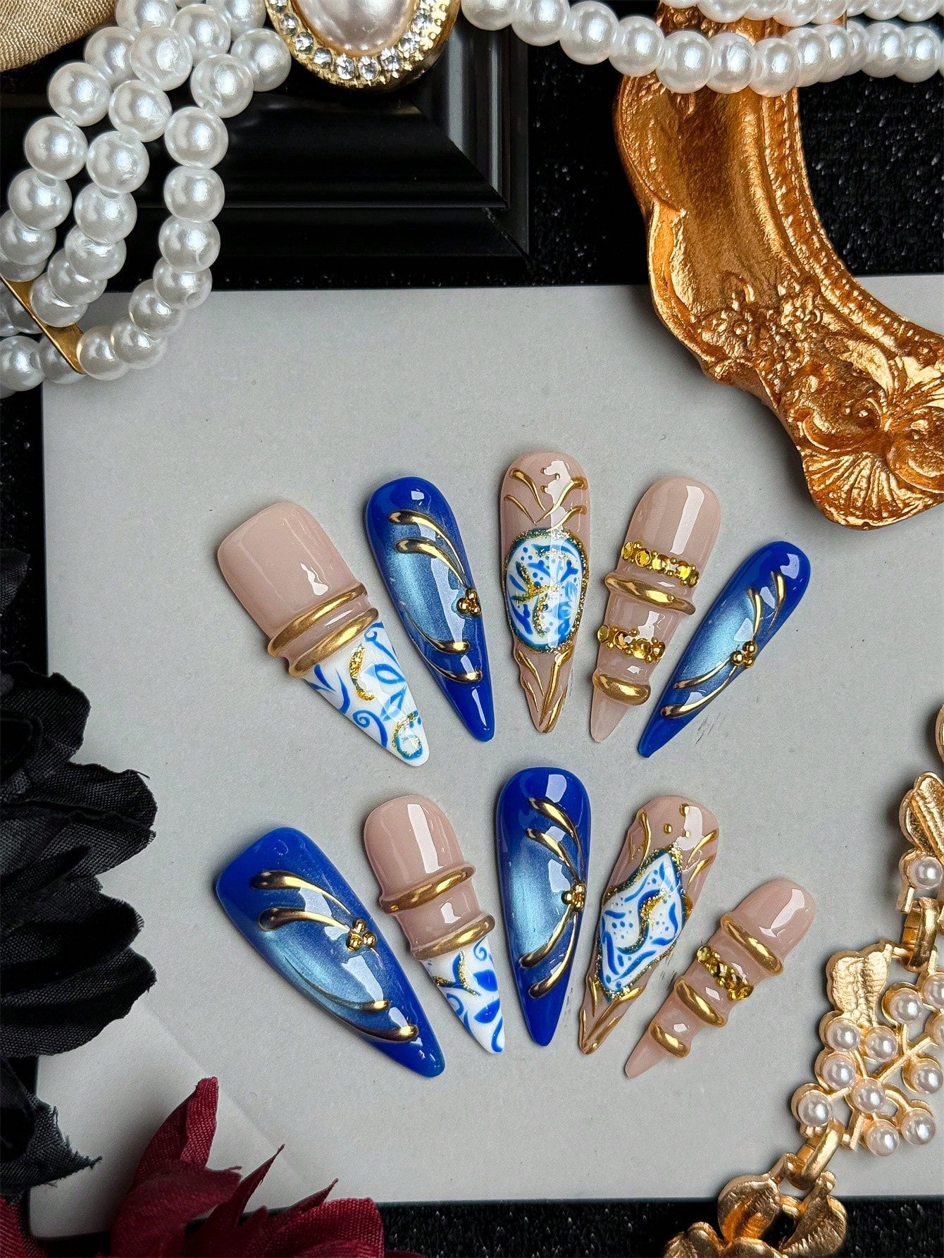 Blue Y2K Cat Eye Floral Handmade Press-On Nails