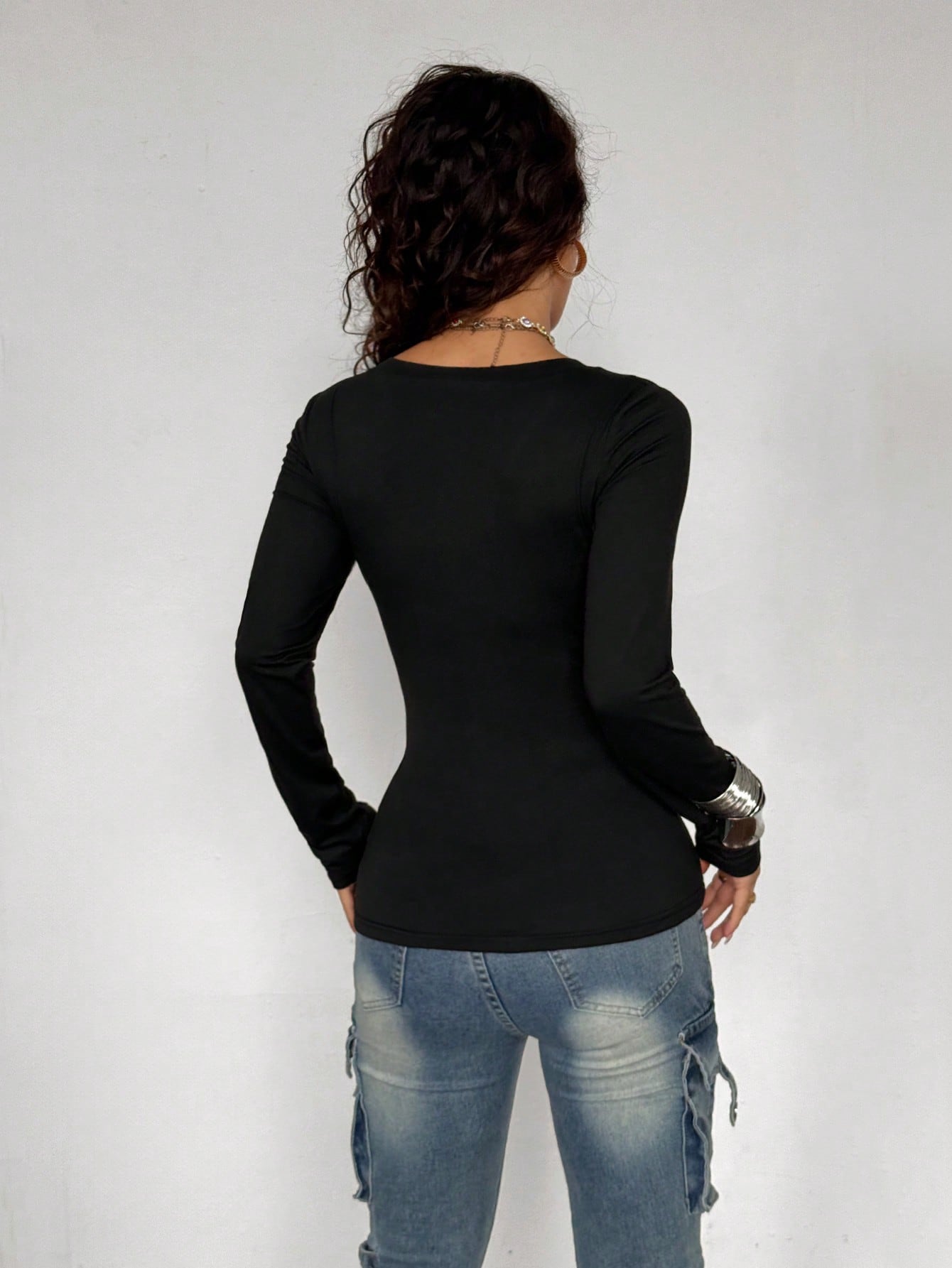 Gothic Graphic Print V-Neck Long Sleeve T-Shirt