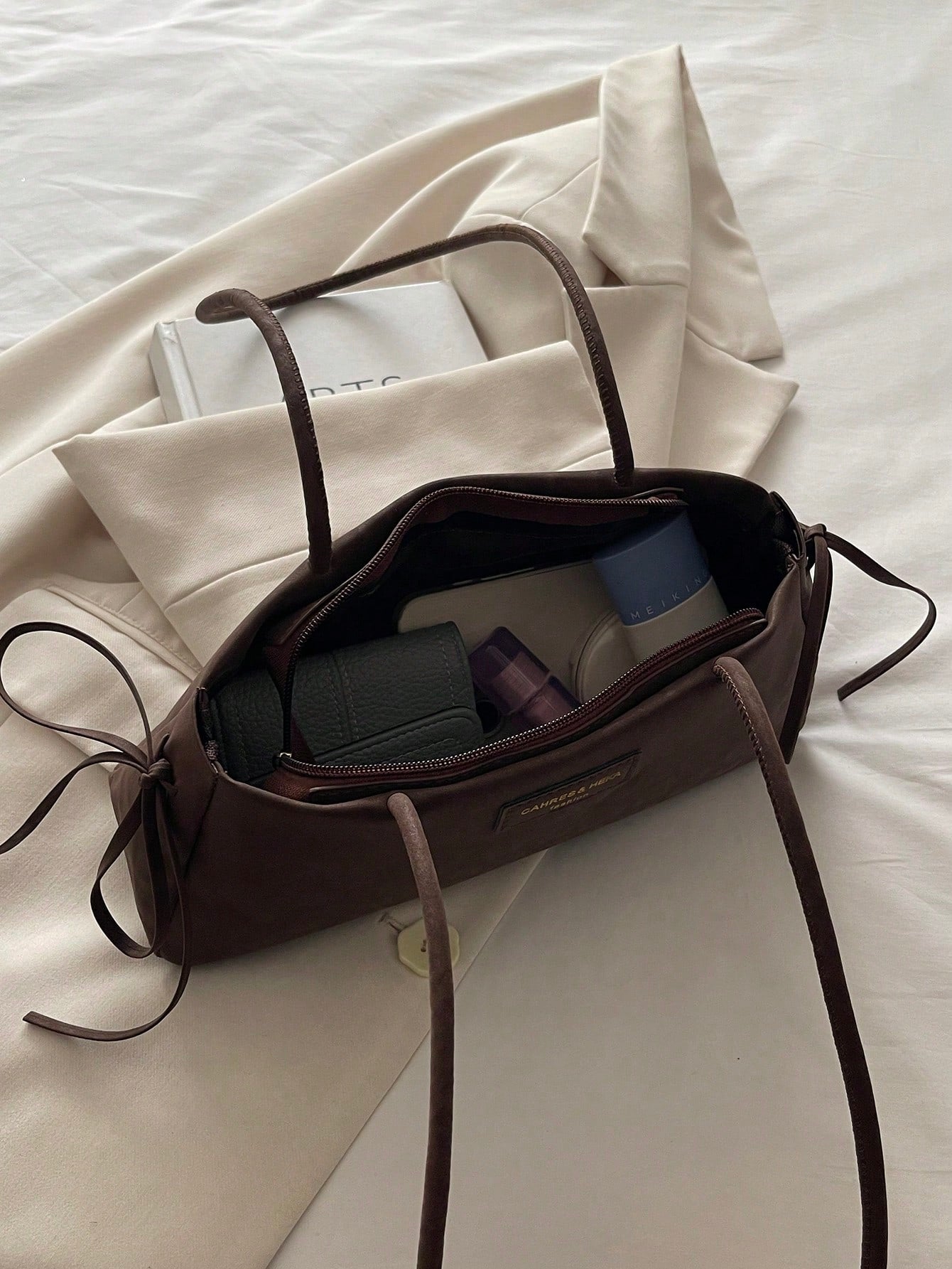 Fashionable Leopard Print Handbag for Office & Travel