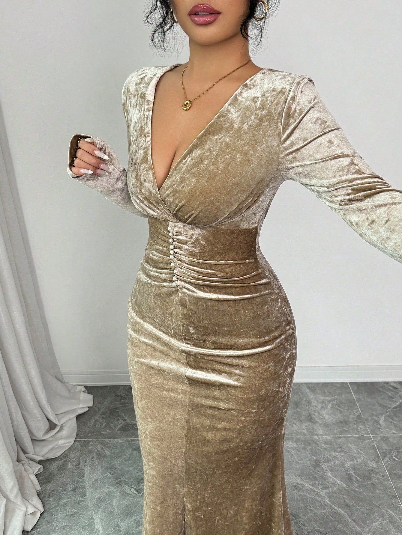 Elegant Champagne Velvet Slim Fit Fishtail Maxi Dress