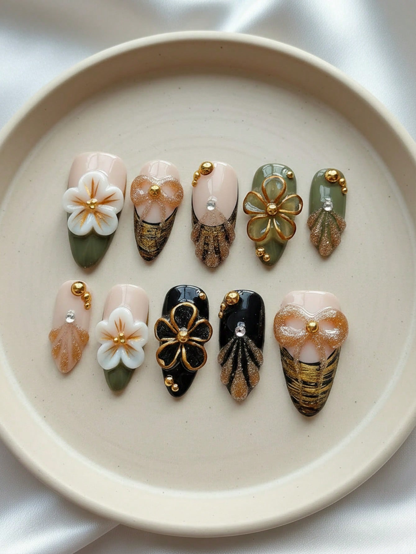10pcs Handmade Black Ombre Floral Almond Press-On Nails