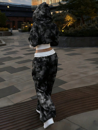 Women's Camouflage Zip Front Hoodie and Pants 2-Piece Set