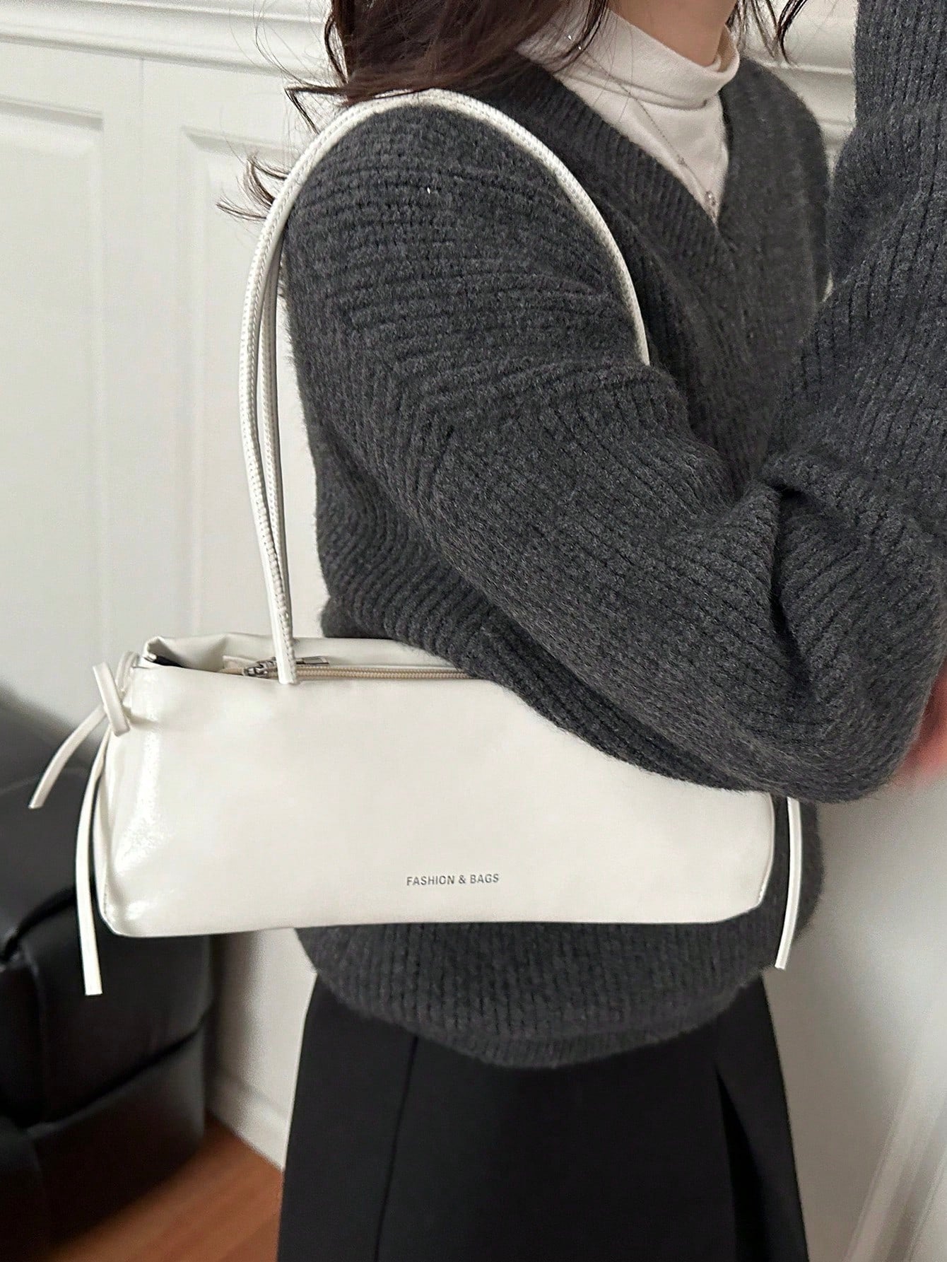 Fashionable Leopard Print Handbag for Office & Travel